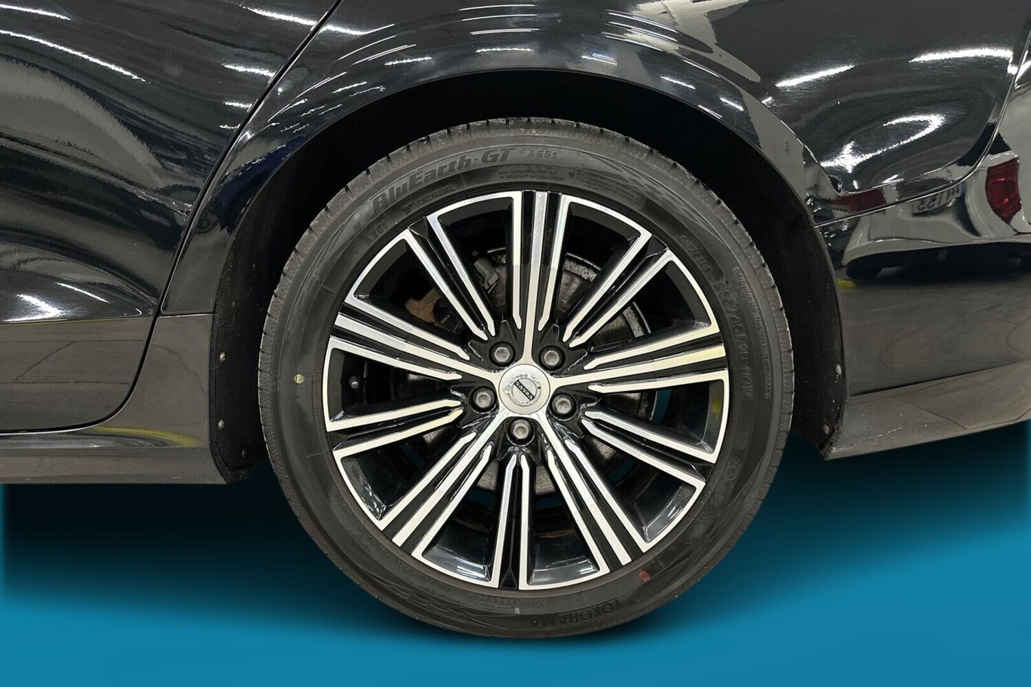 Volvo V60 vaihtoauto