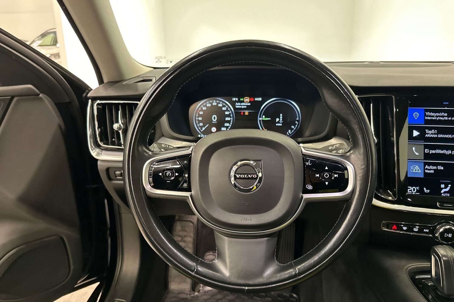 Volvo V60 vaihtoauto