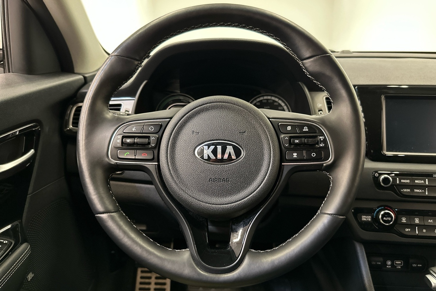 Kia Niro vaihtoauto