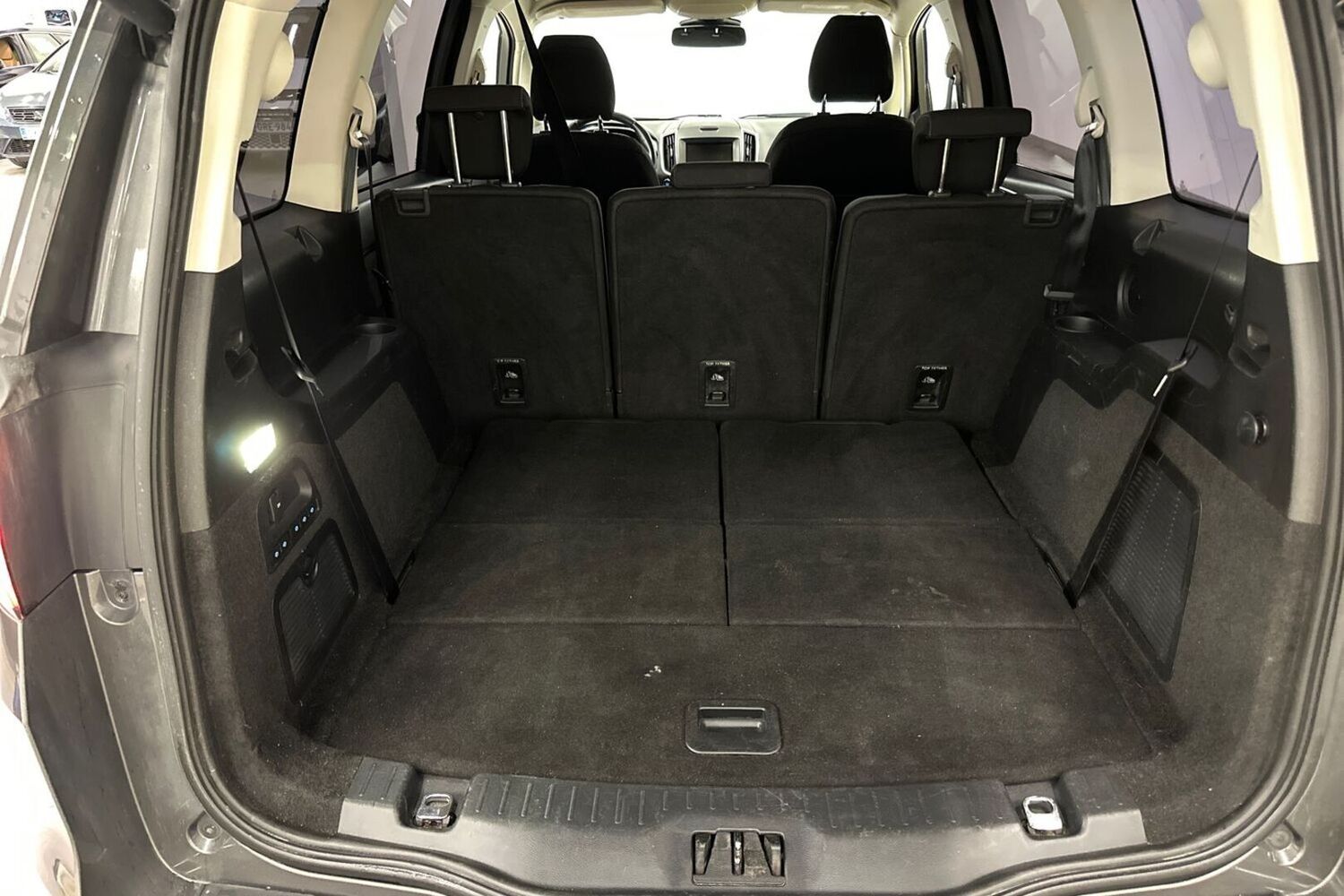 Ford Galaxy vaihtoauto