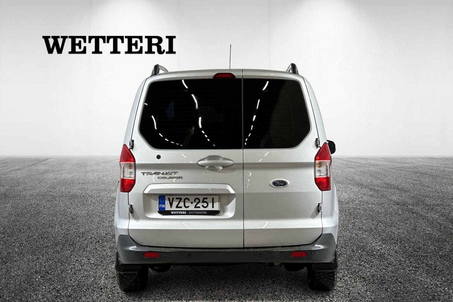 Ford Transit Courier vaihtoauto