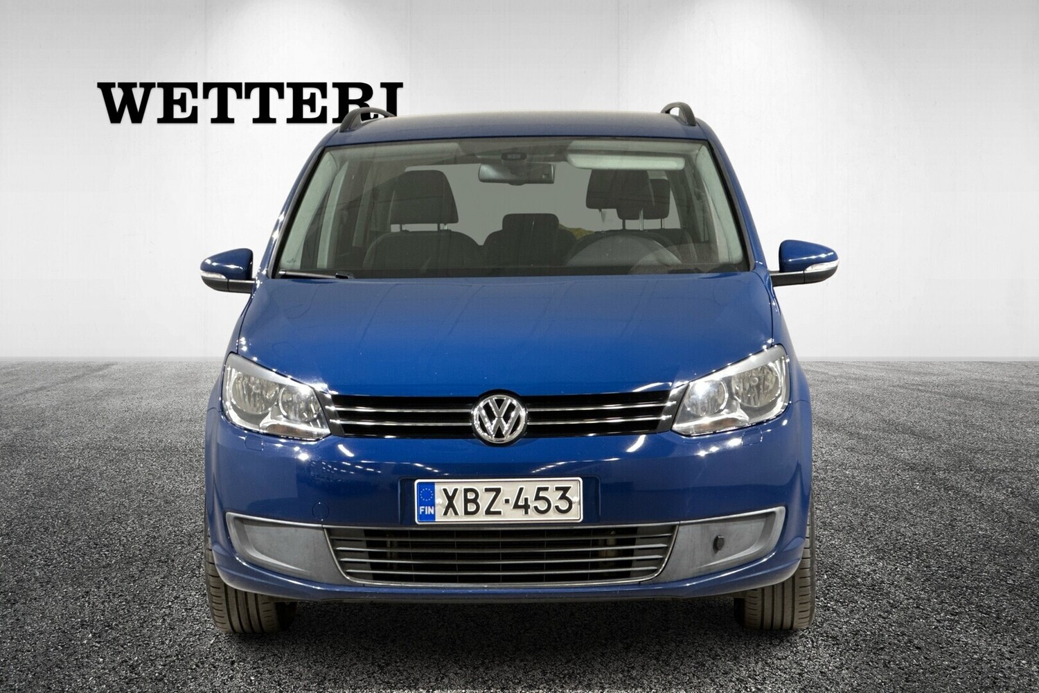 Volkswagen Touran vaihtoauto