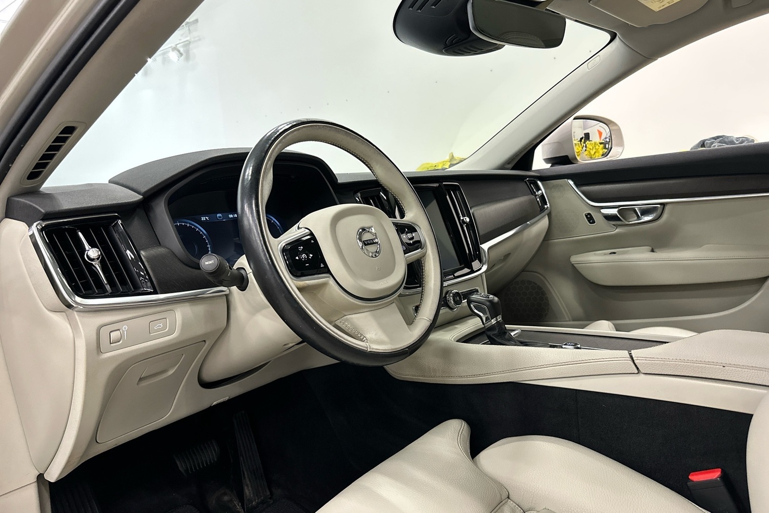 Volvo V90 Cross Country vaihtoauto