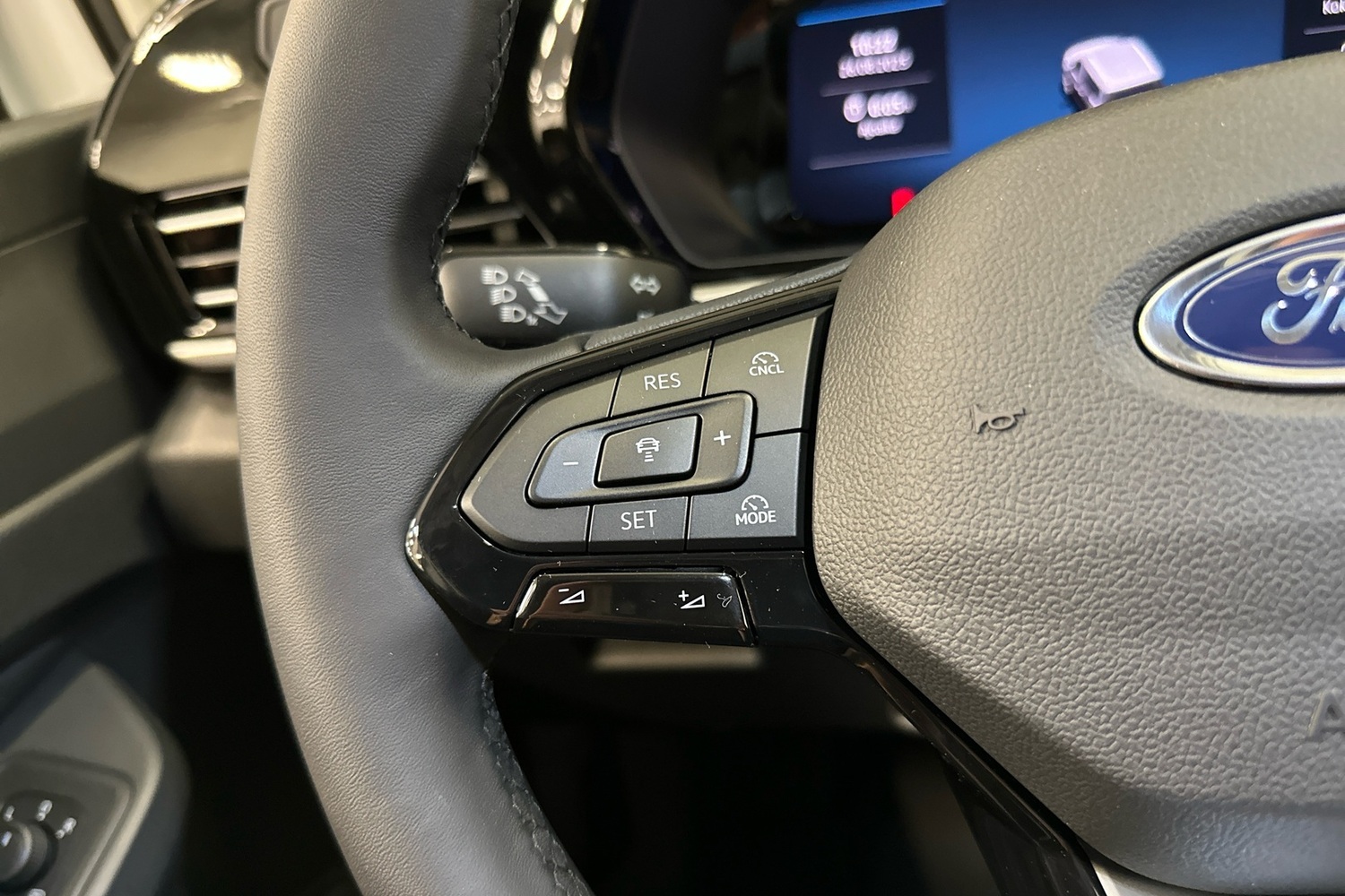Ford Transit Connect vaihtoauto