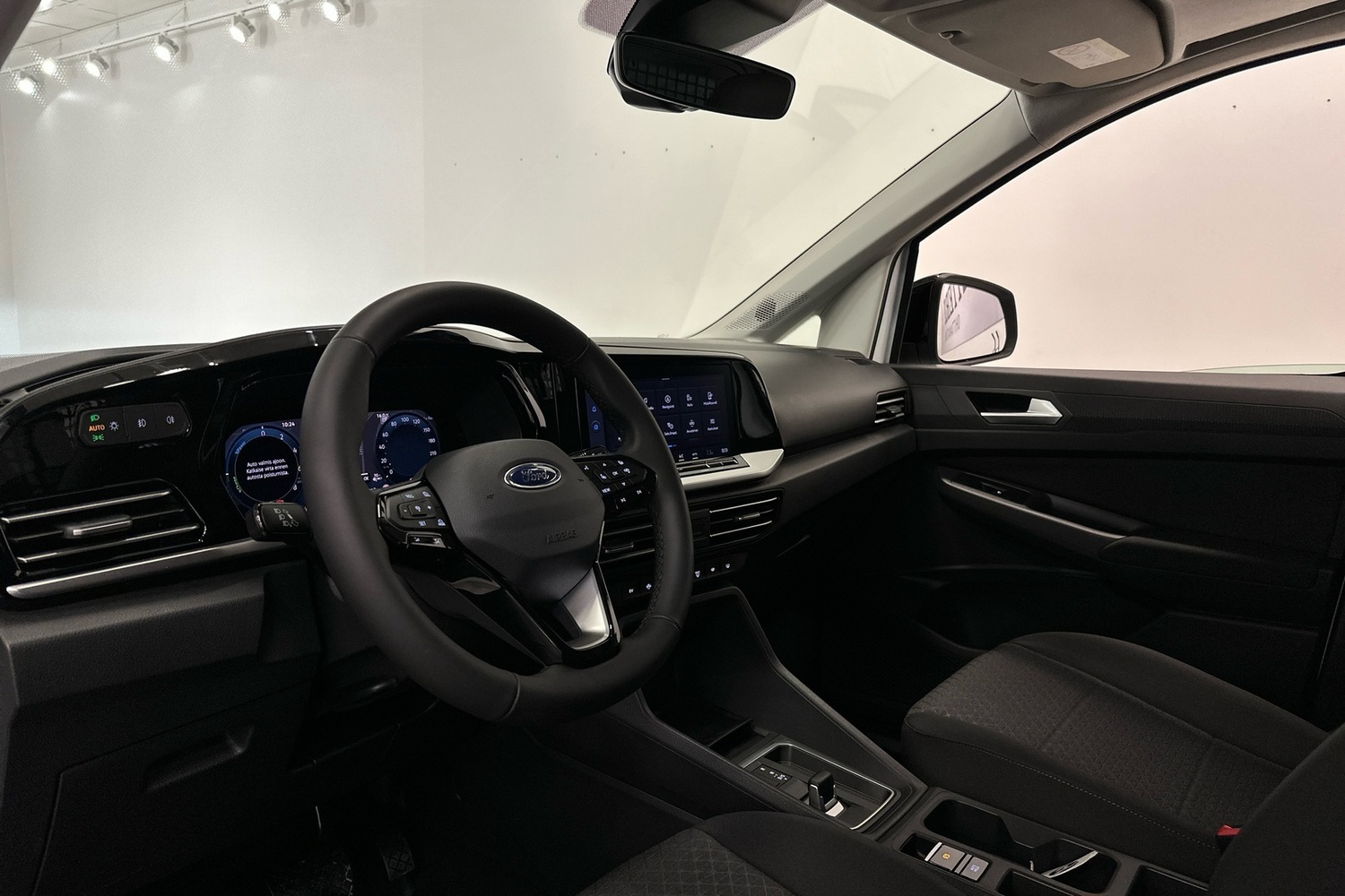 Ford Transit Connect vaihtoauto