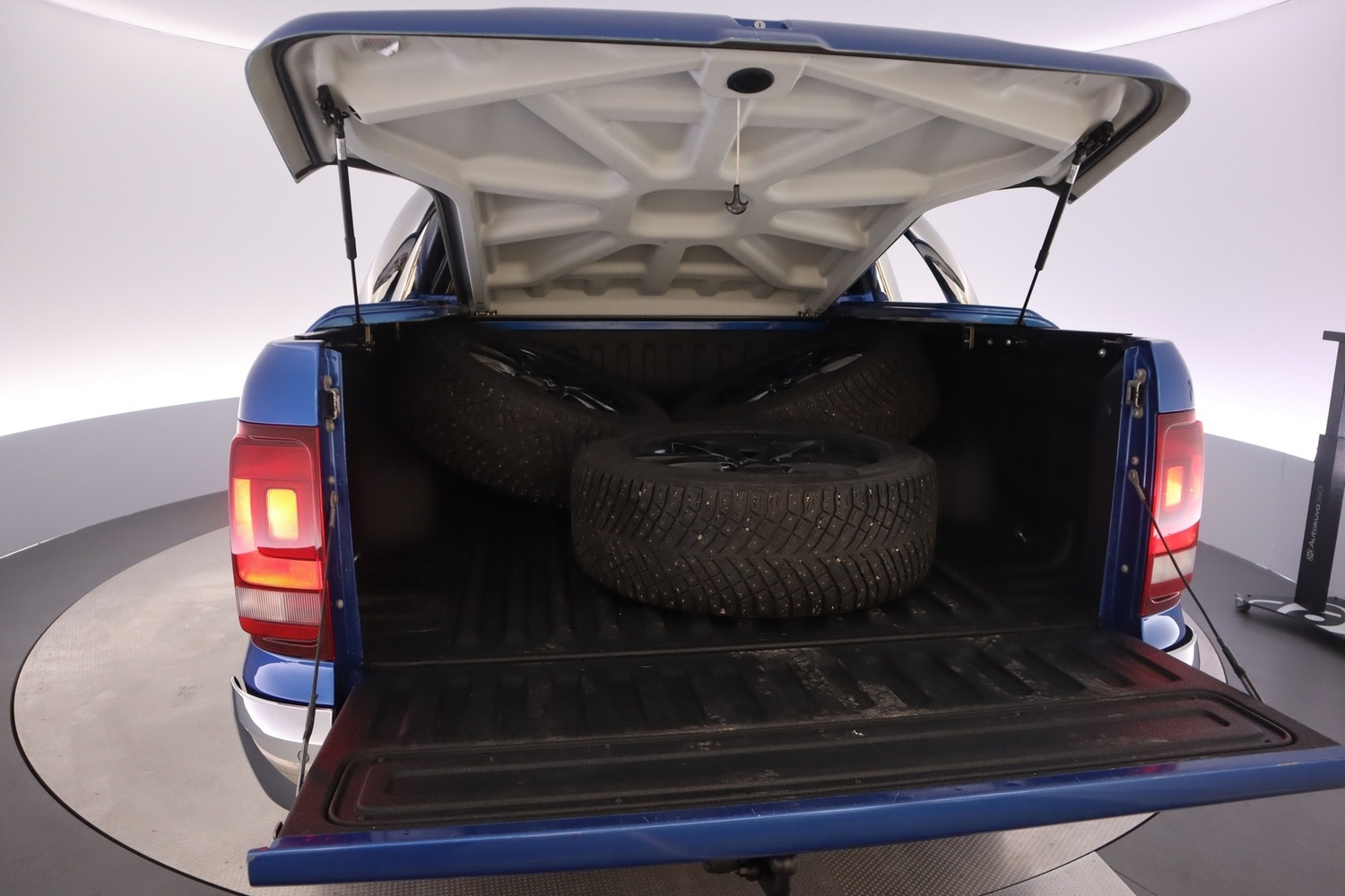 Volkswagen Amarok vaihtoauto