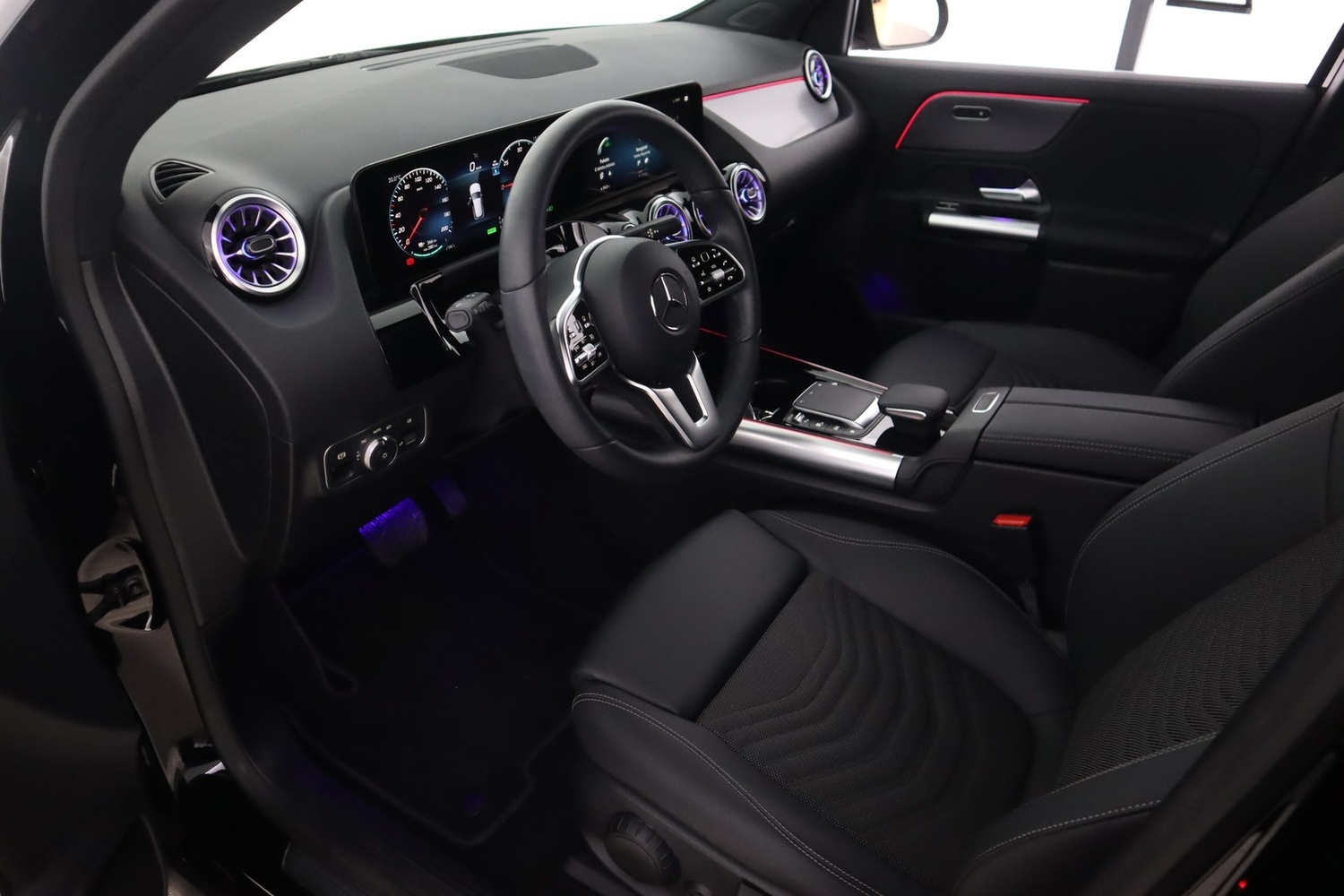 Mercedes-Benz EQA vaihtoauto