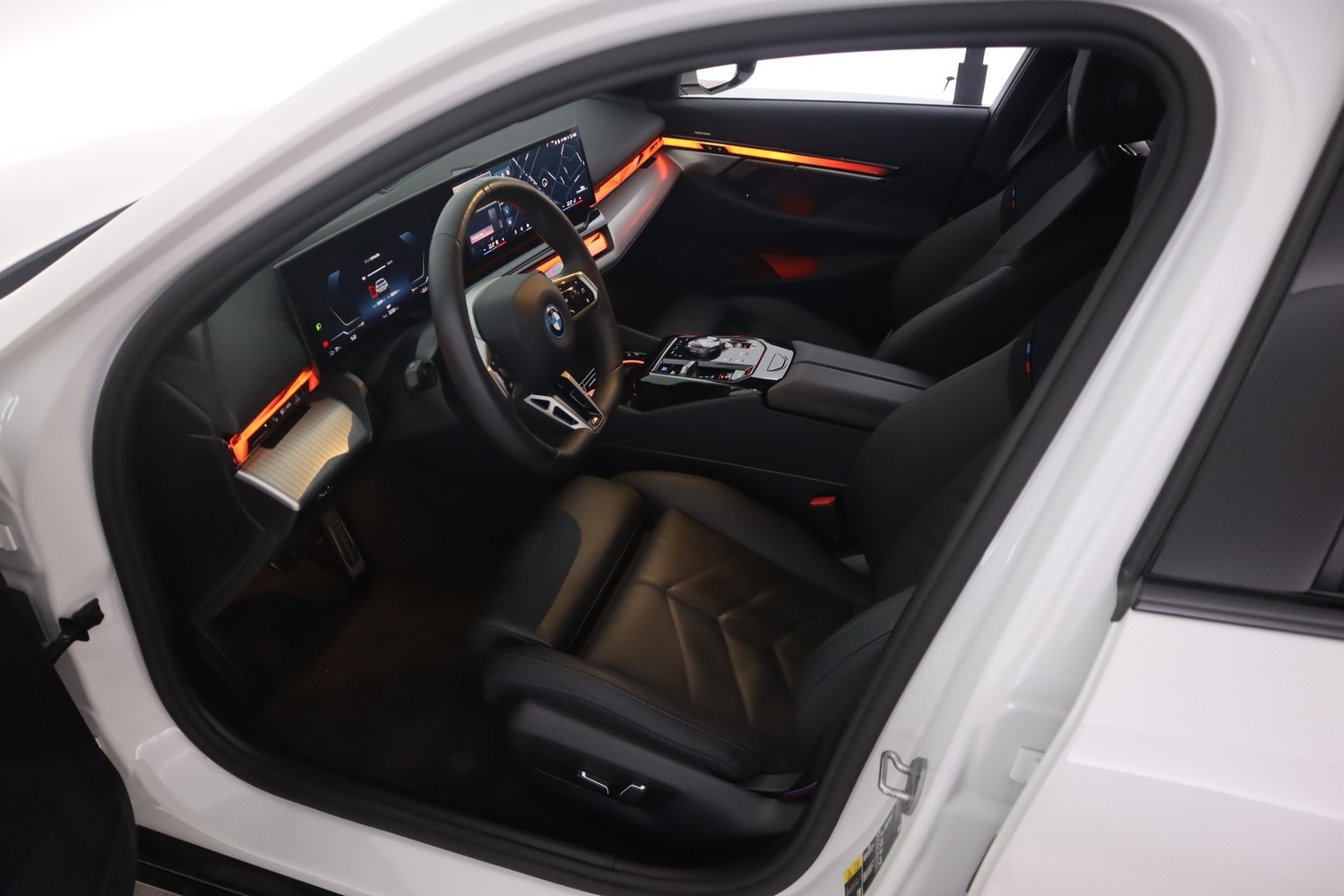 BMW i5 vaihtoauto