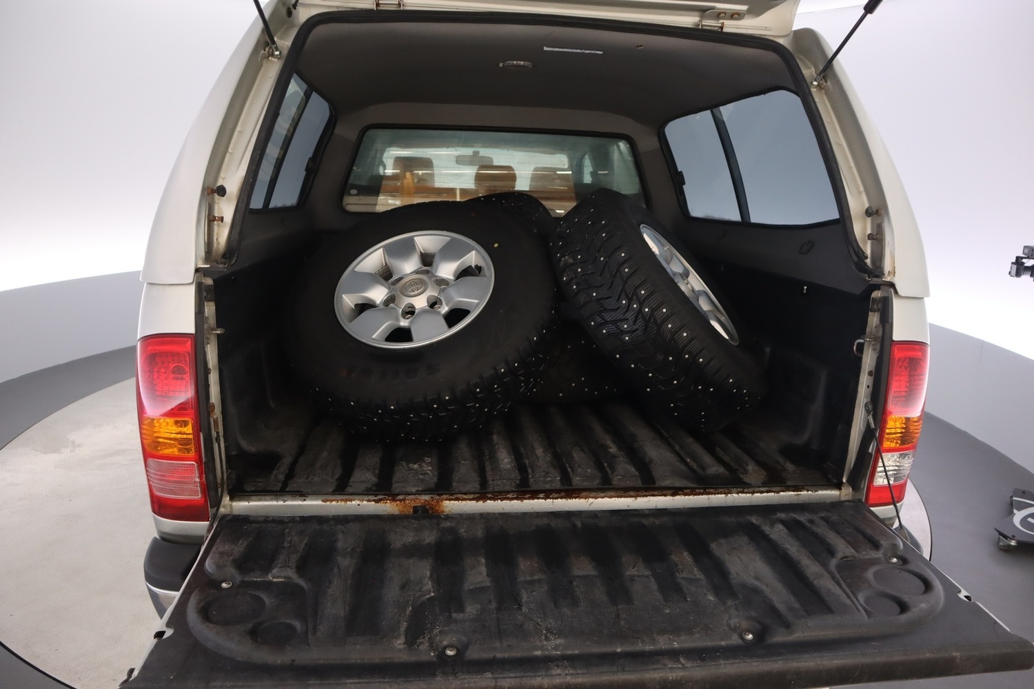 Toyota Hilux vaihtoauto