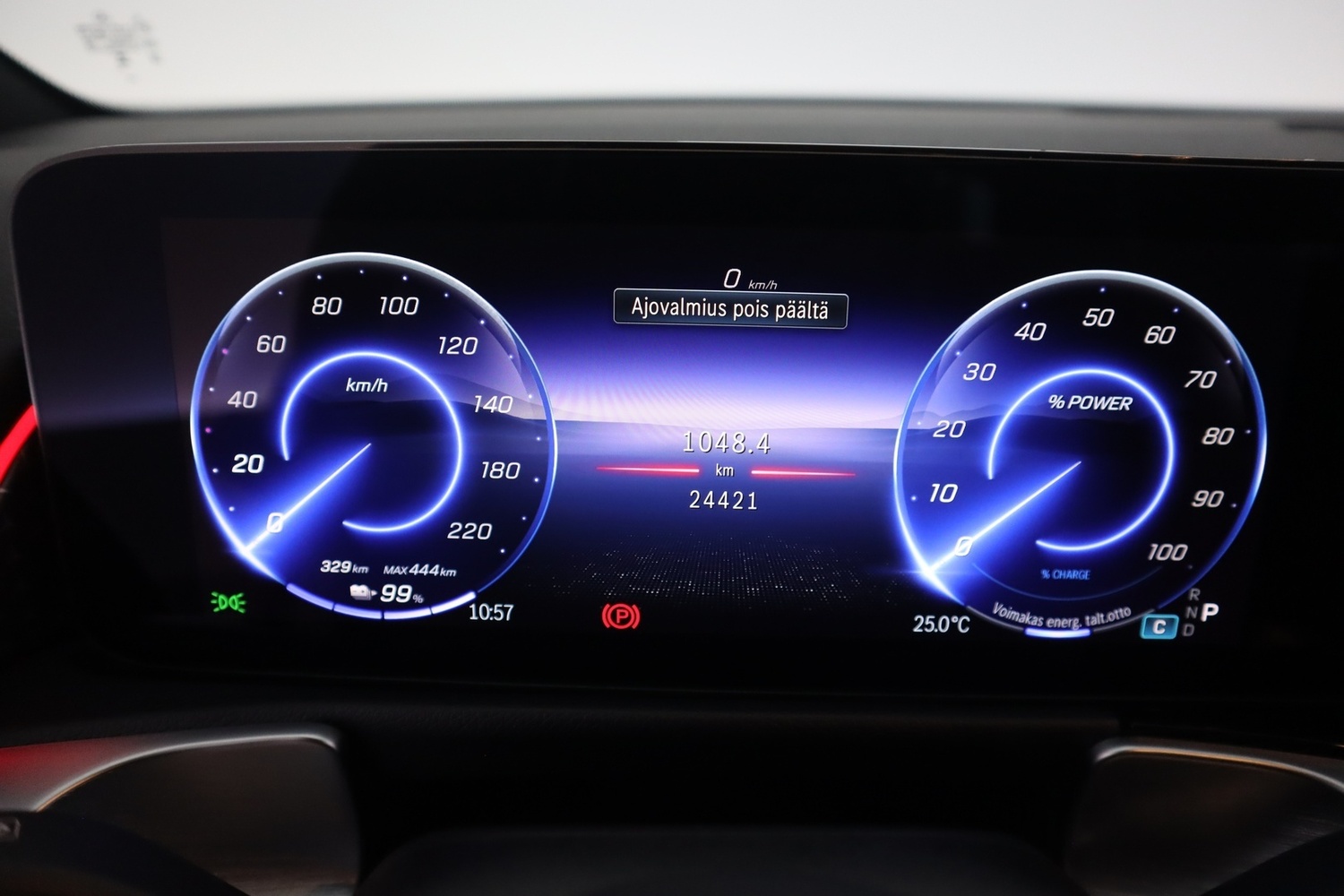 Mercedes-Benz EQB vaihtoauto