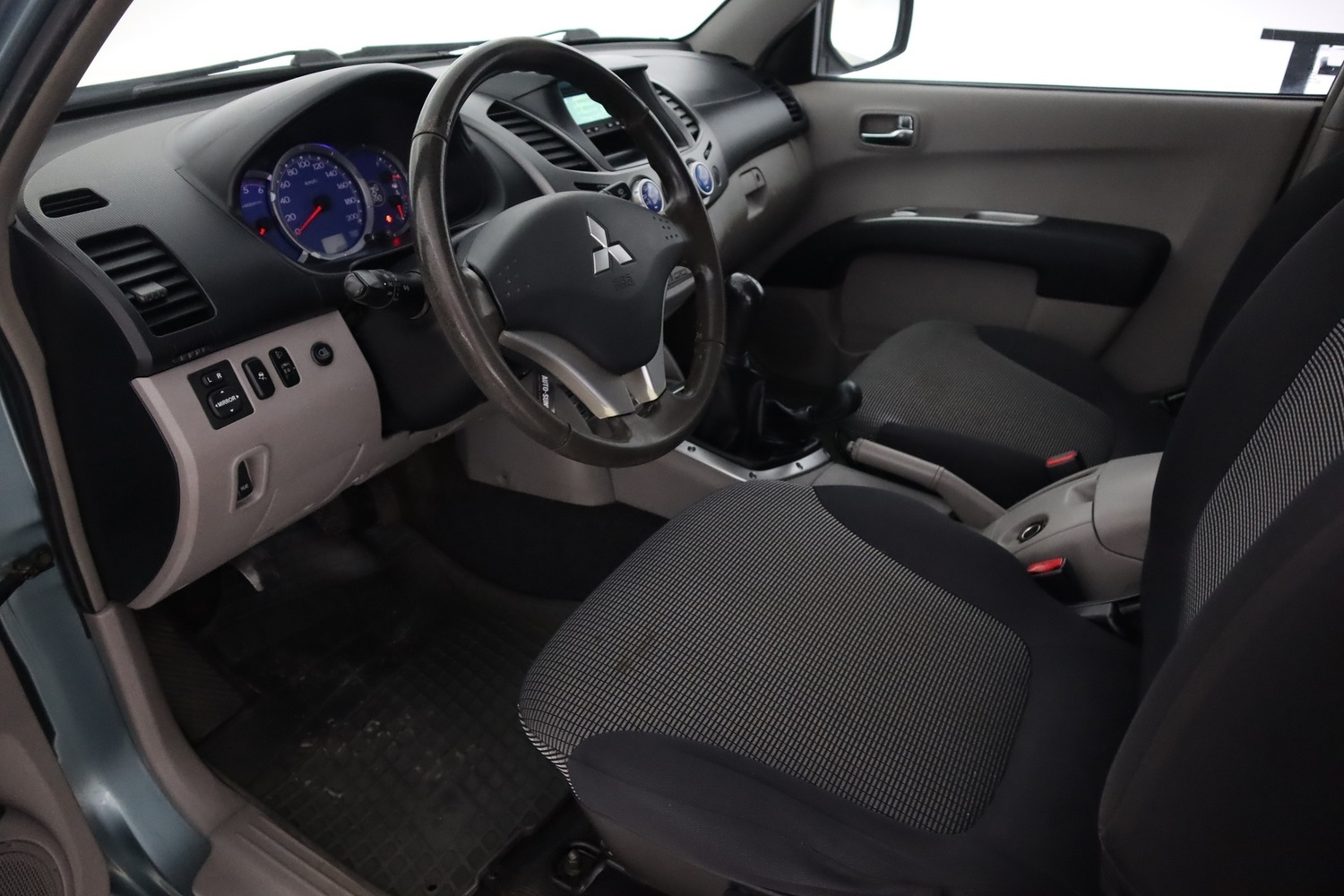 Mitsubishi L200 vaihtoauto