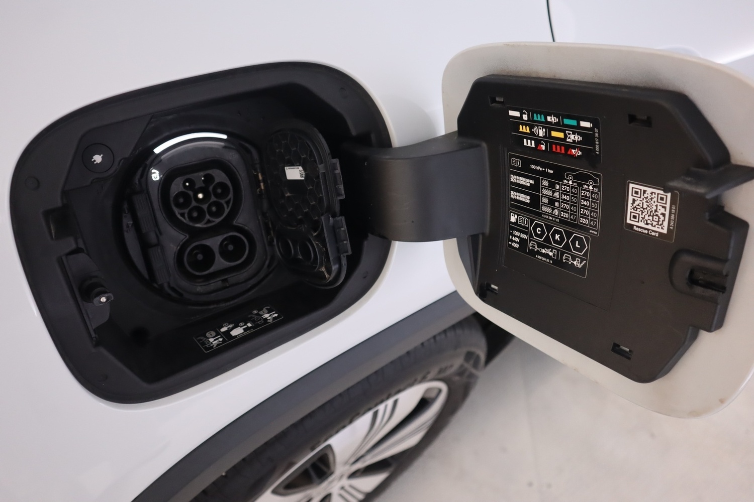 Mercedes-Benz EQA vaihtoauto