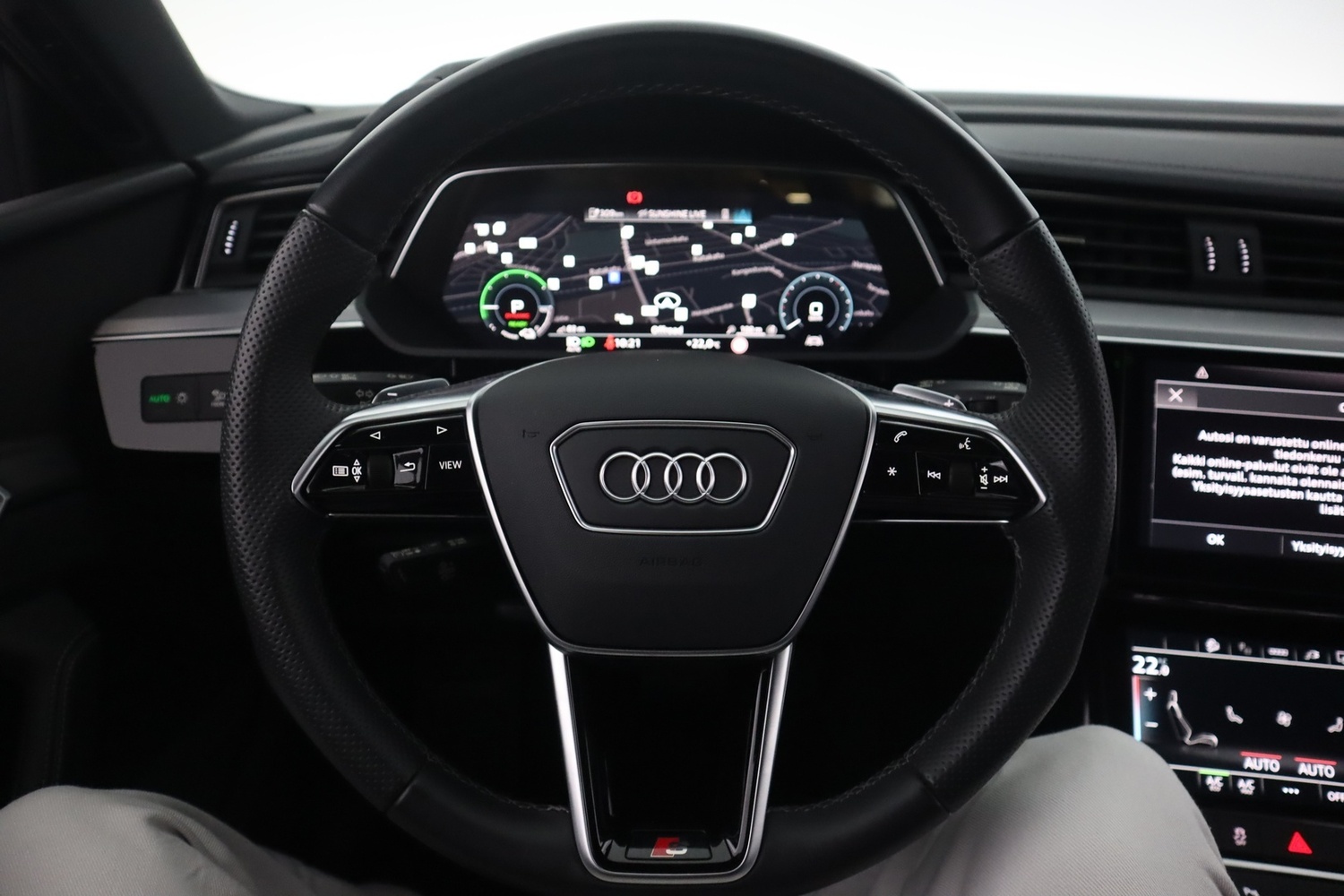 Audi e-tron vaihtoauto