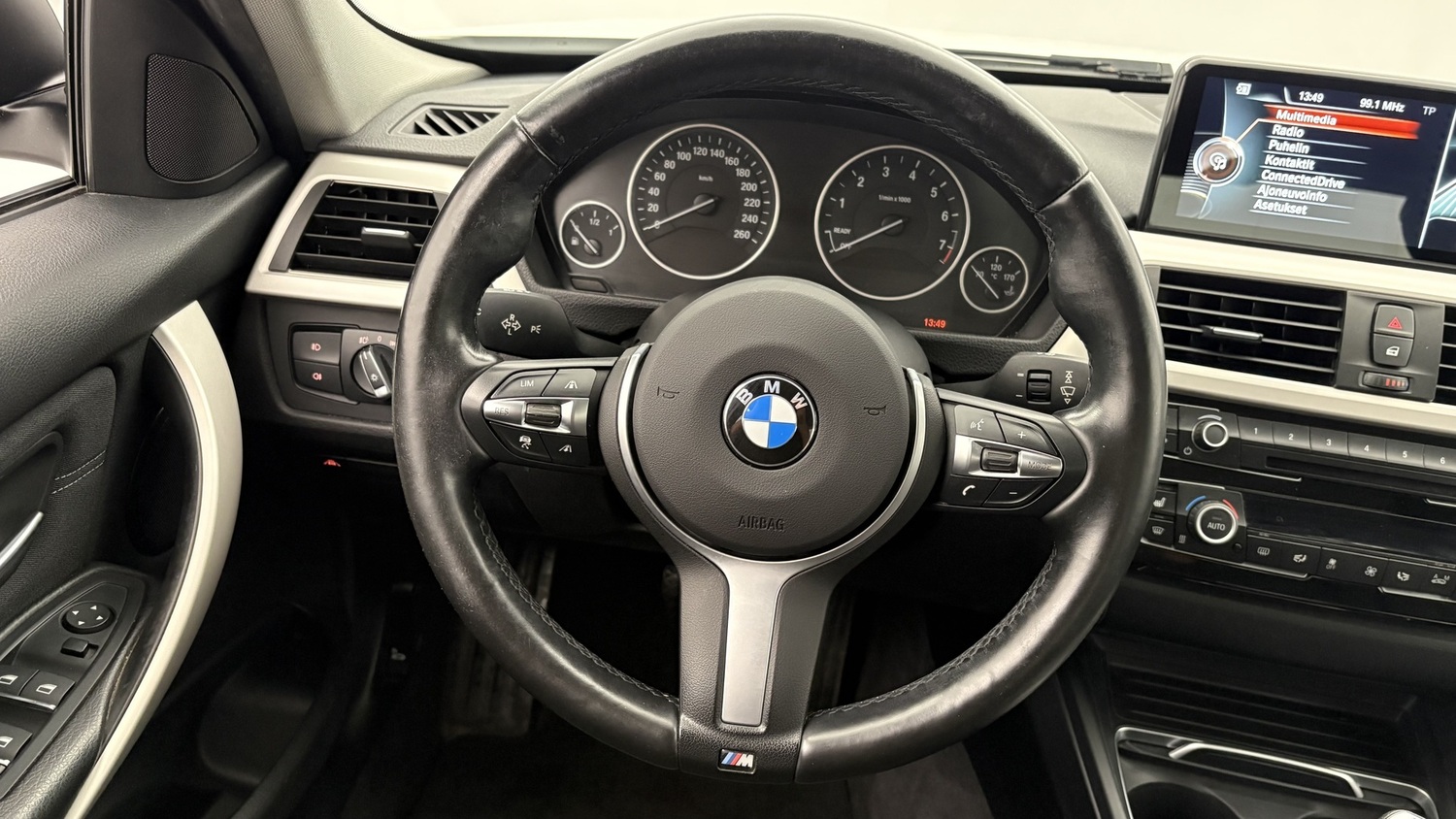 BMW 320 vaihtoauto