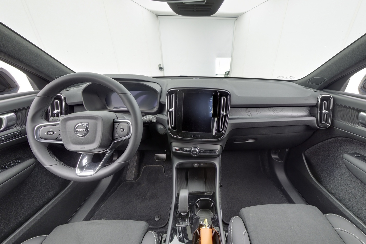Volvo EX40 vaihtoauto