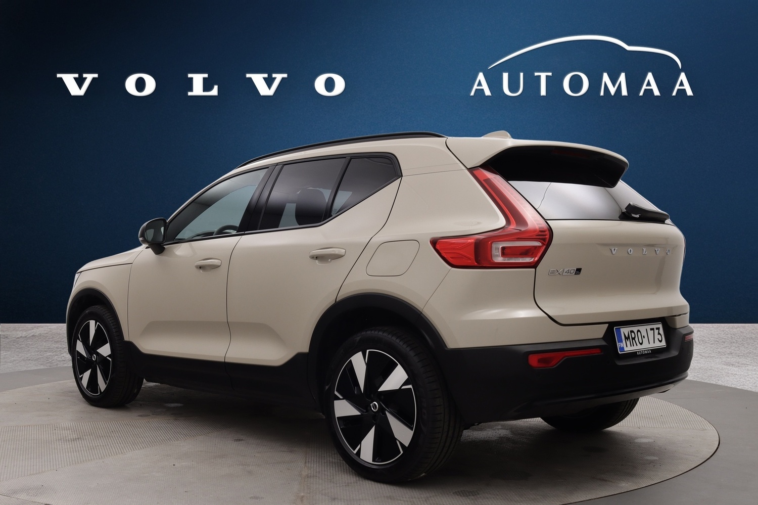 Volvo EX40 vaihtoauto