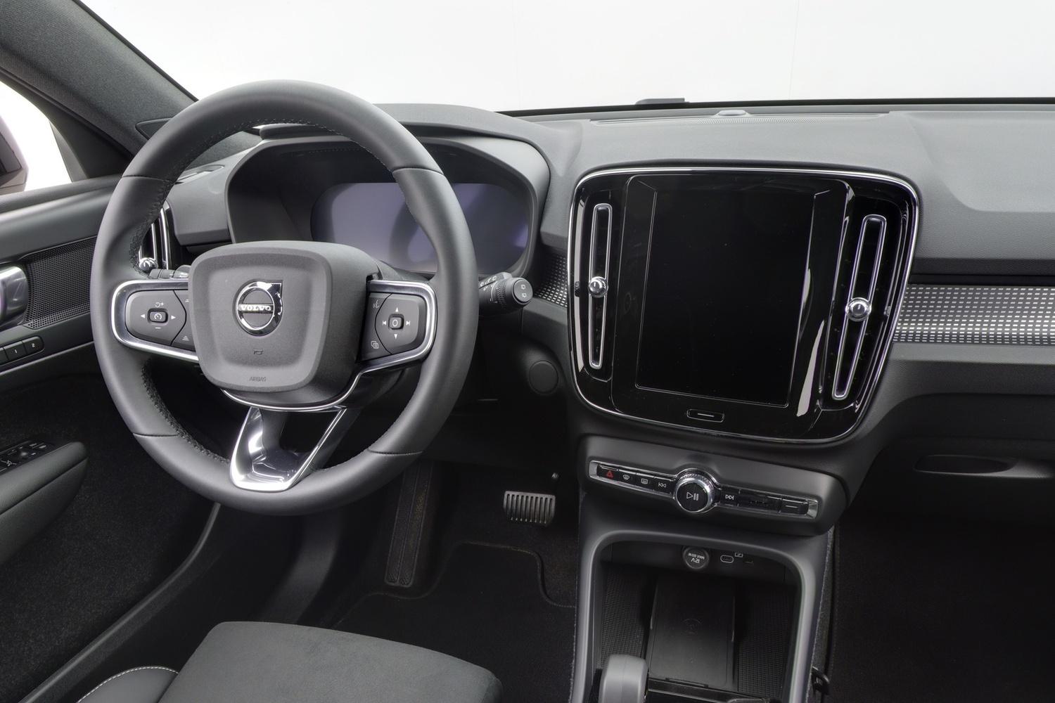 Volvo EX40 vaihtoauto