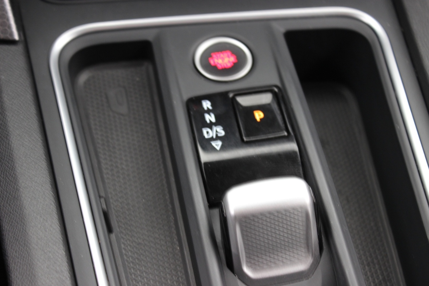 SEAT Leon Sportstourer vaihtoauto
