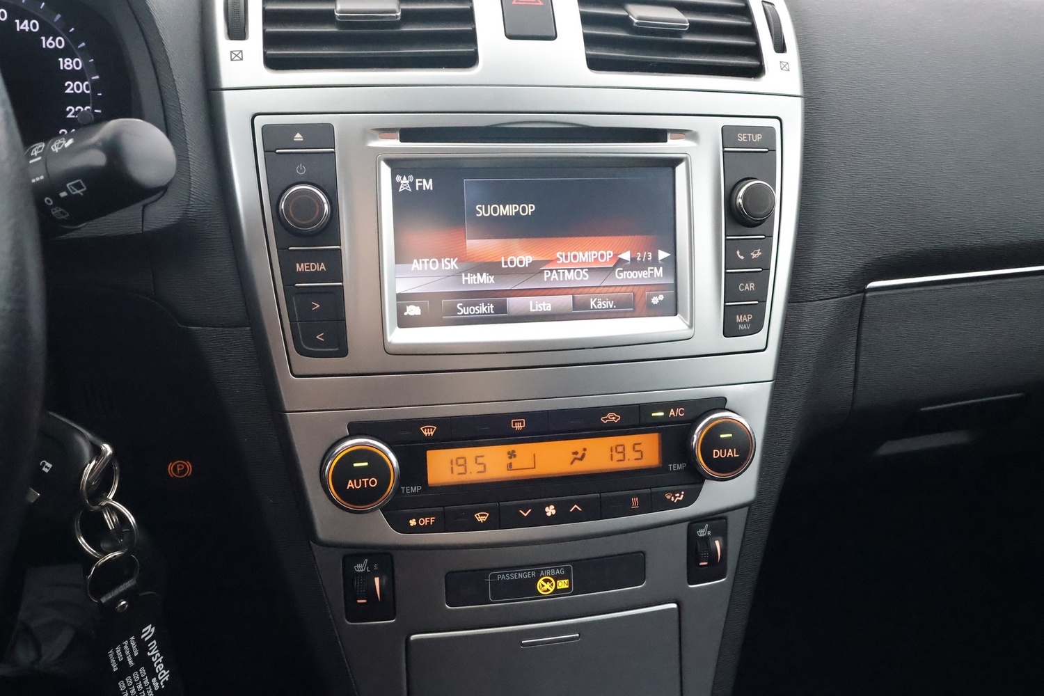 Toyota Avensis vaihtoauto