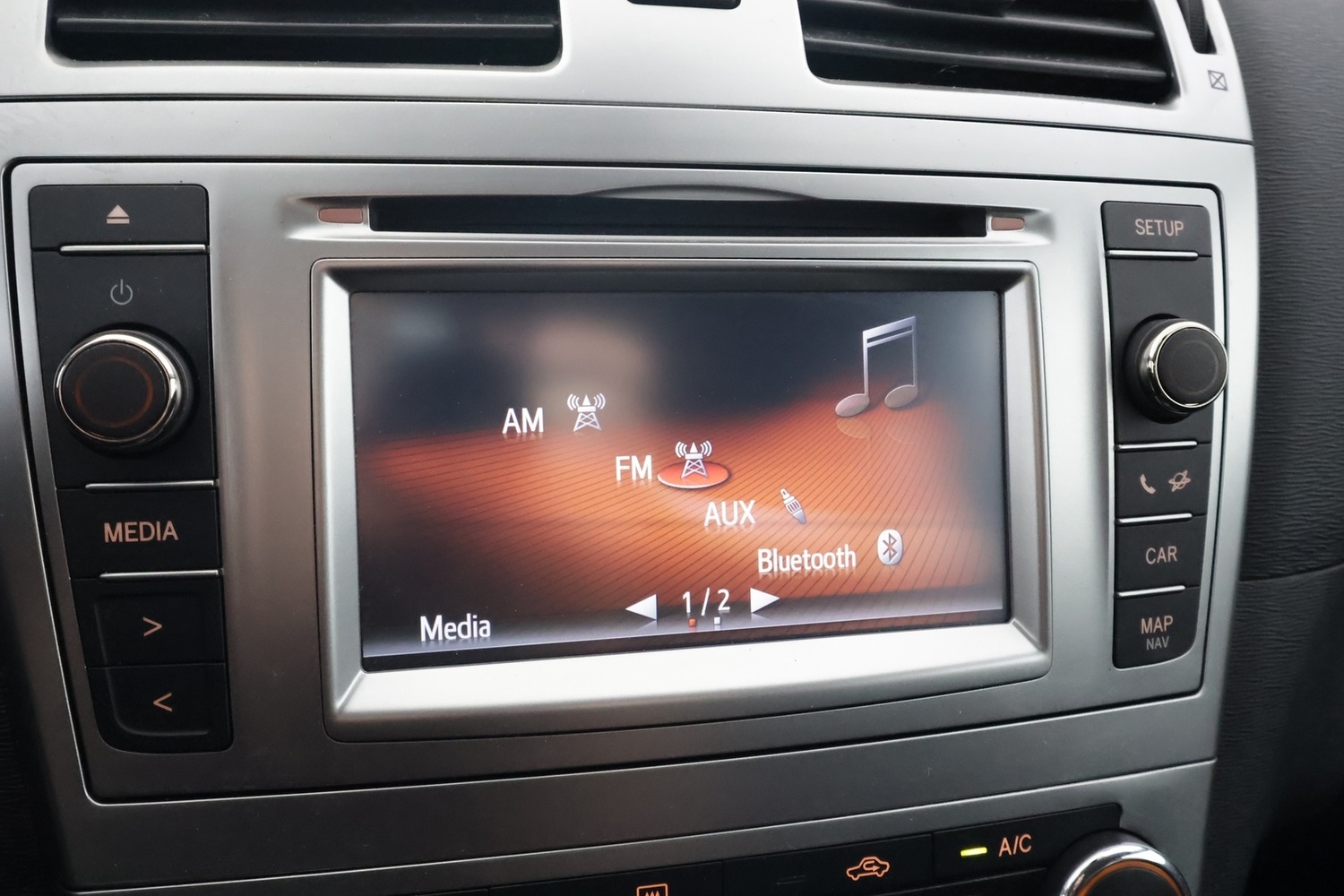 Toyota Avensis vaihtoauto