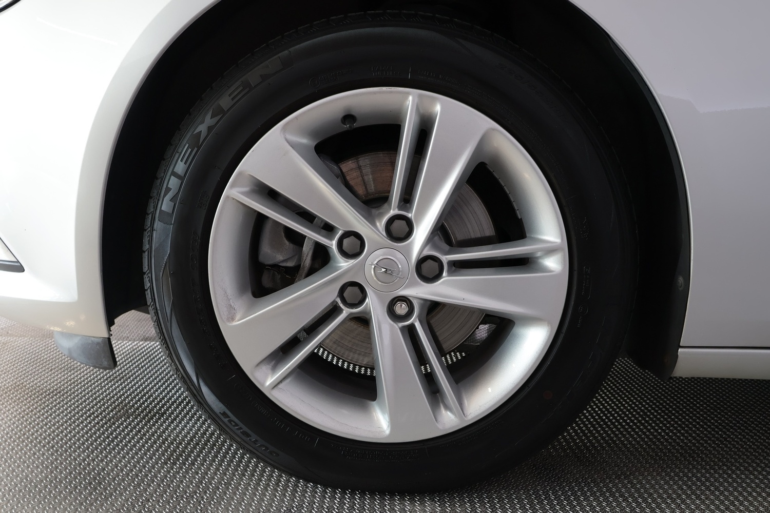 Opel Insignia vaihtoauto