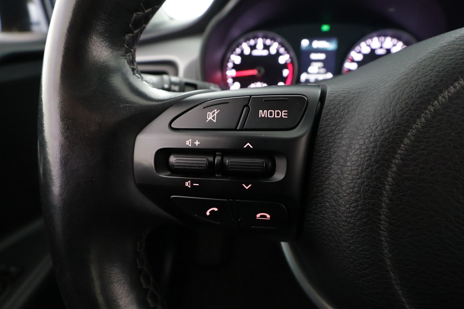 Kia Rio vaihtoauto