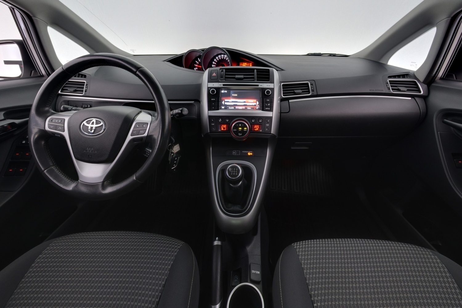 Toyota Verso vaihtoauto