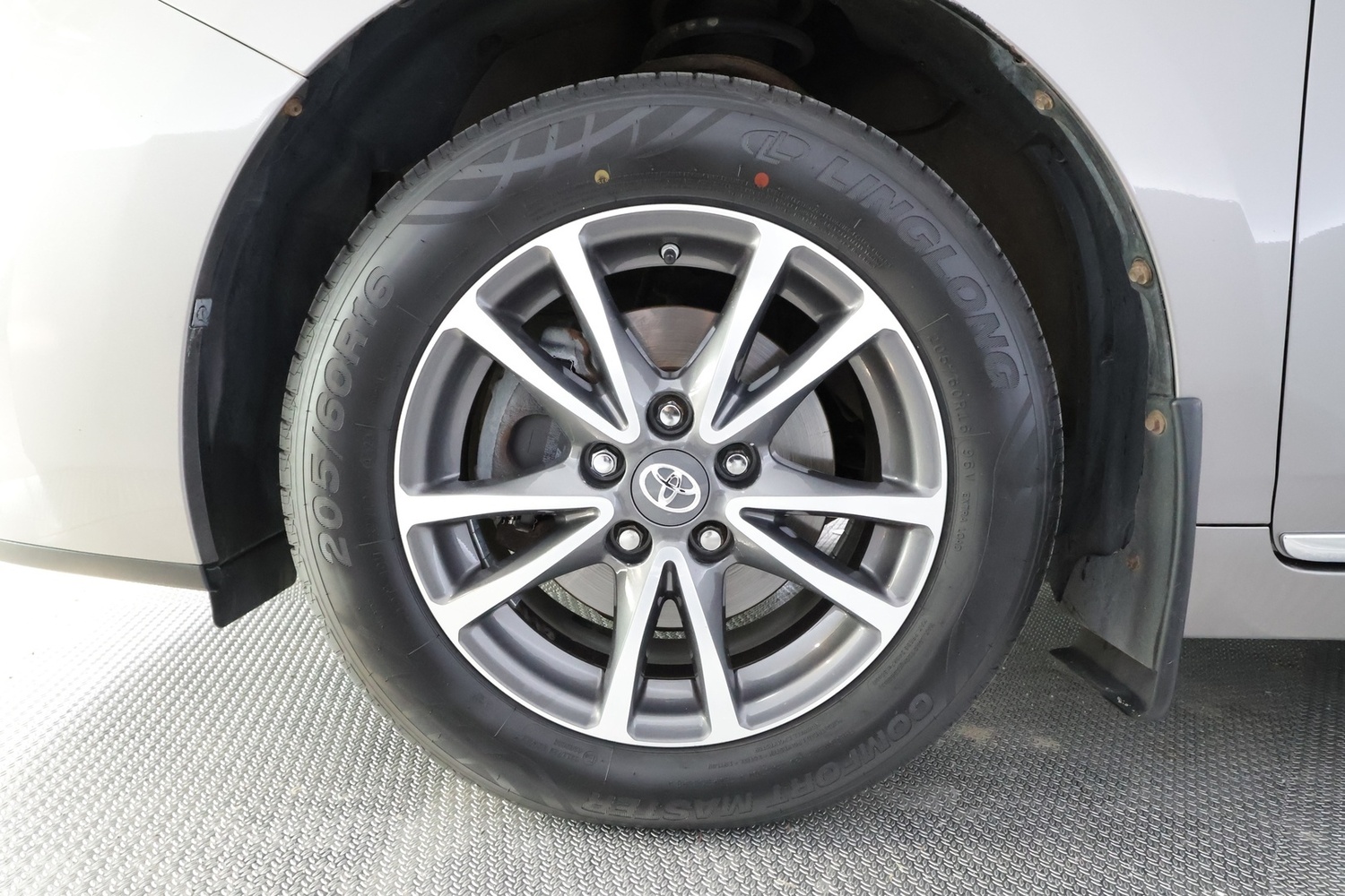 Toyota Verso vaihtoauto
