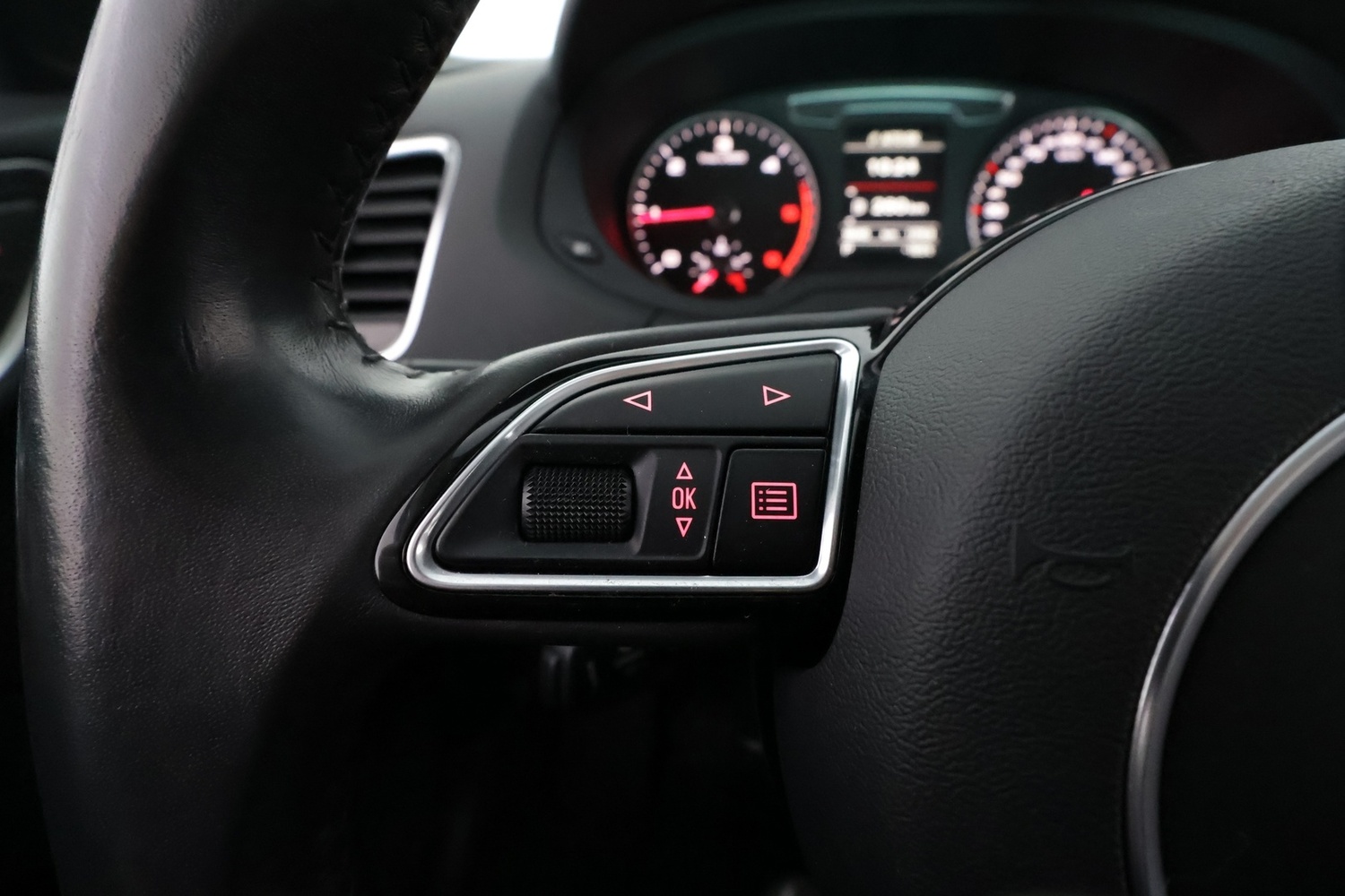 Audi Q3 vaihtoauto