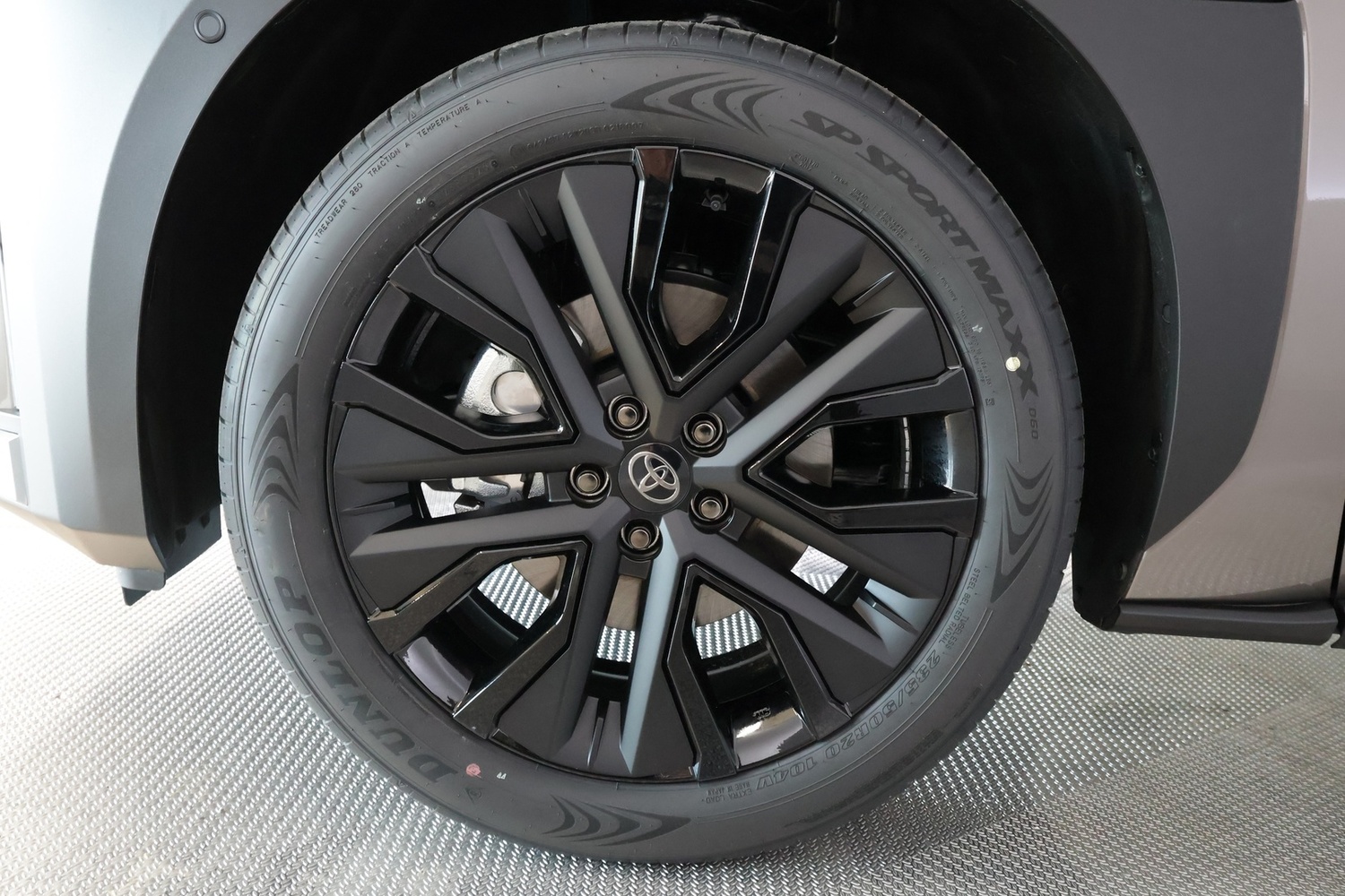 Toyota bZ4X Touring vaihtoauto