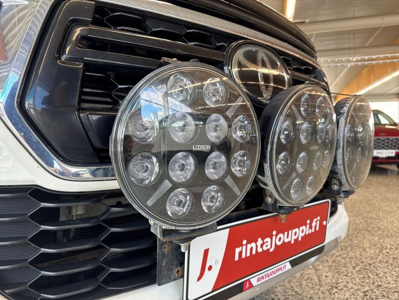 Toyota Hilux vaihtoauto