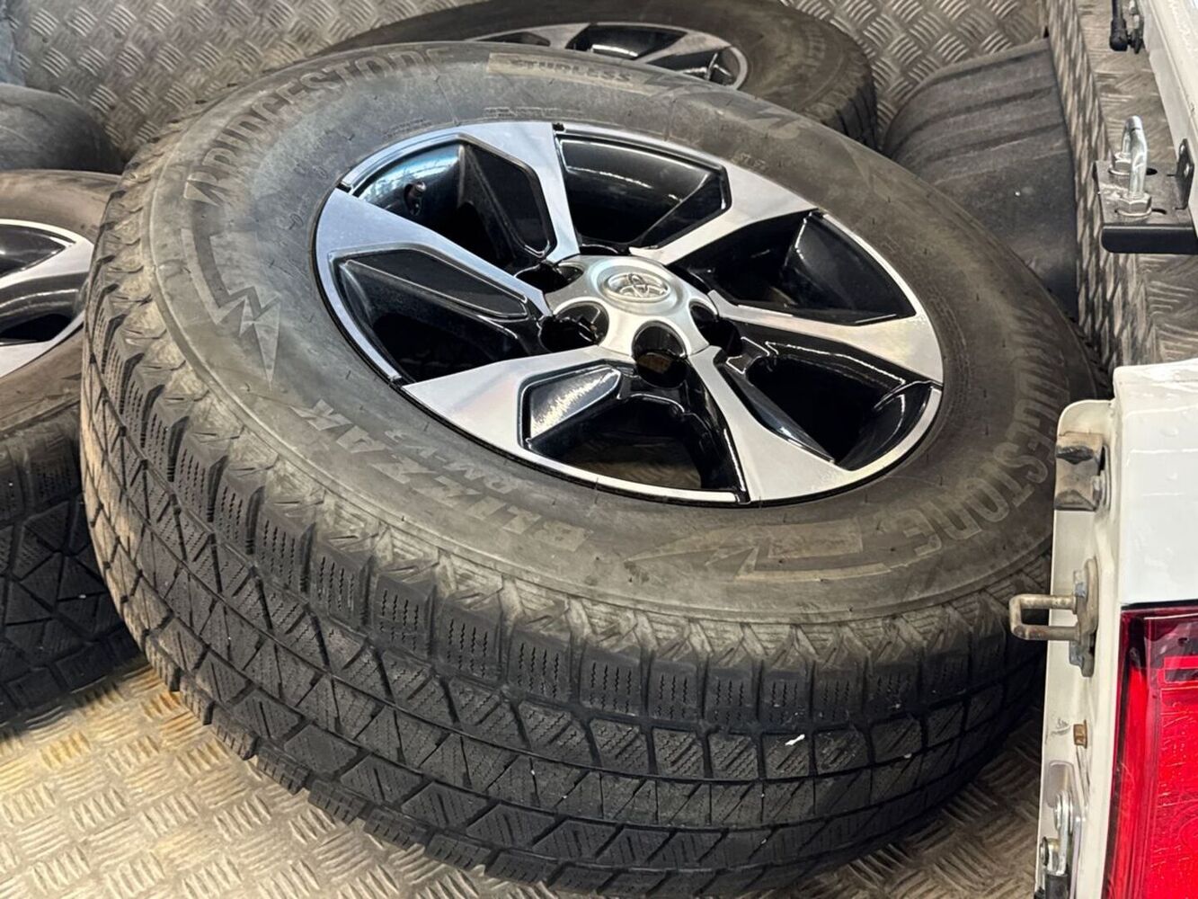 Toyota Hilux vaihtoauto