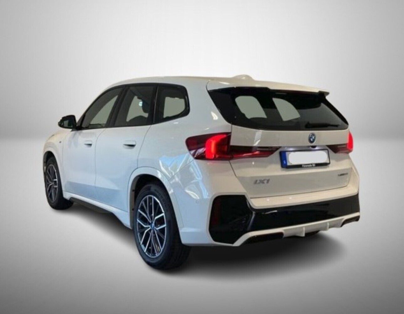BMW iX1 vaihtoauto