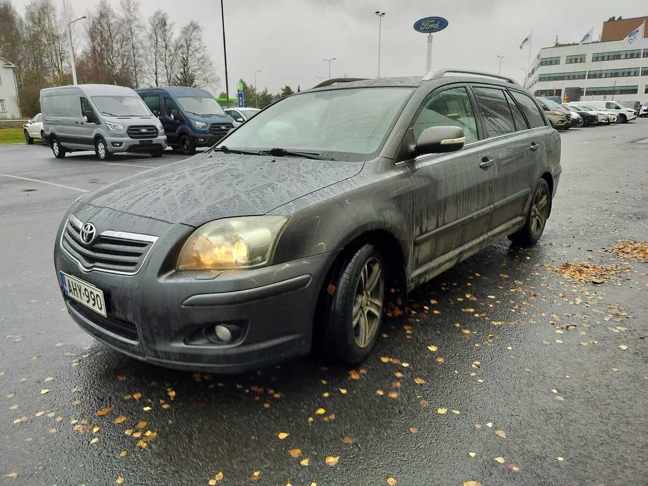 Toyota Avensis vaihtoauto
