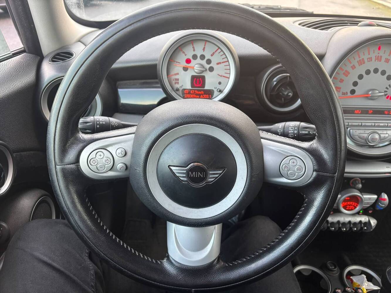 Mini Cooper vaihtoauto