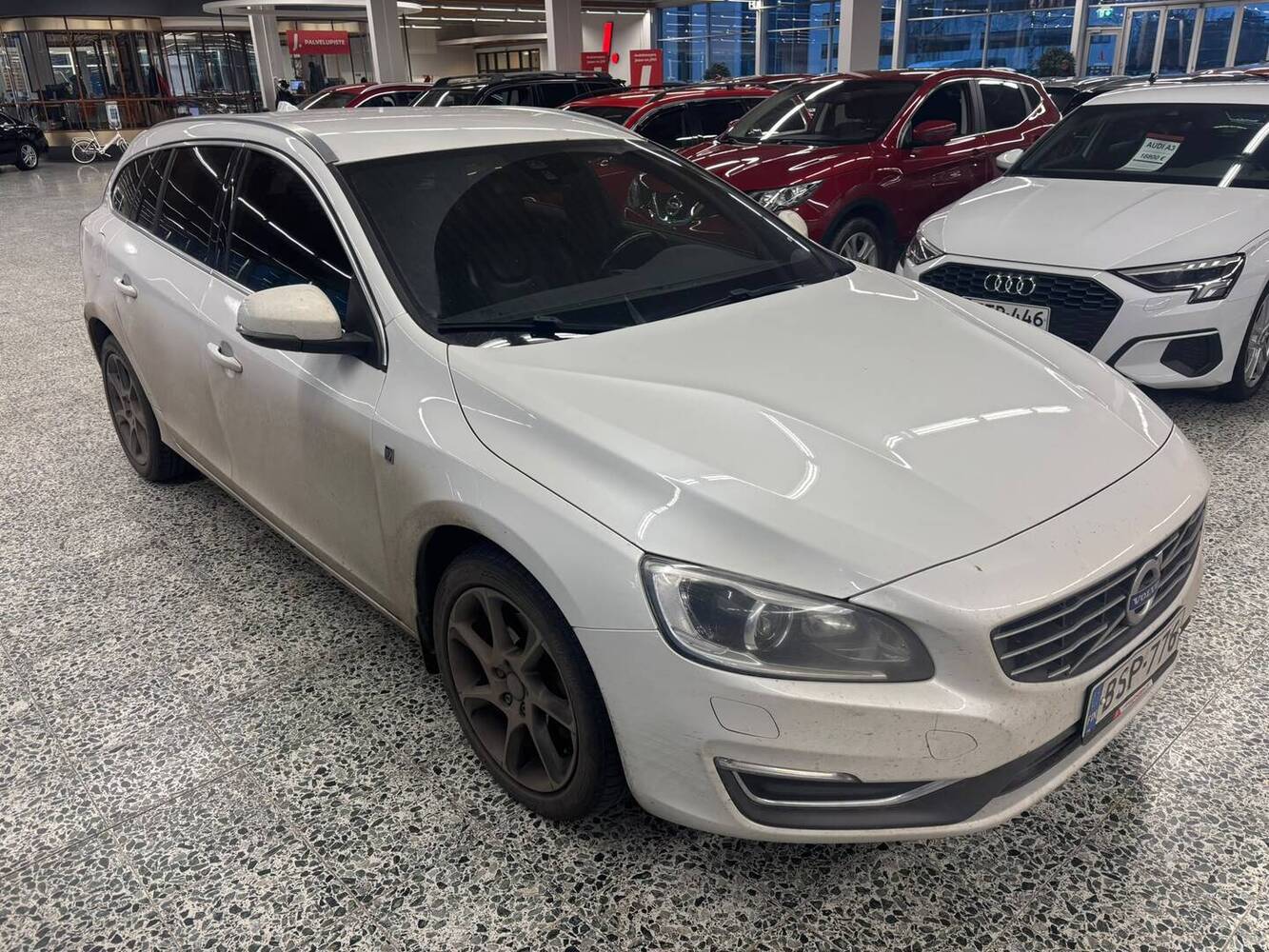 Volvo V60 vaihtoauto