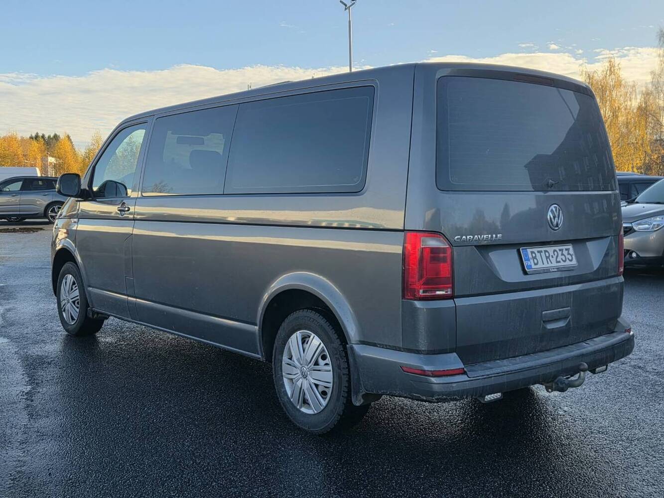 Volkswagen Caravelle vaihtoauto