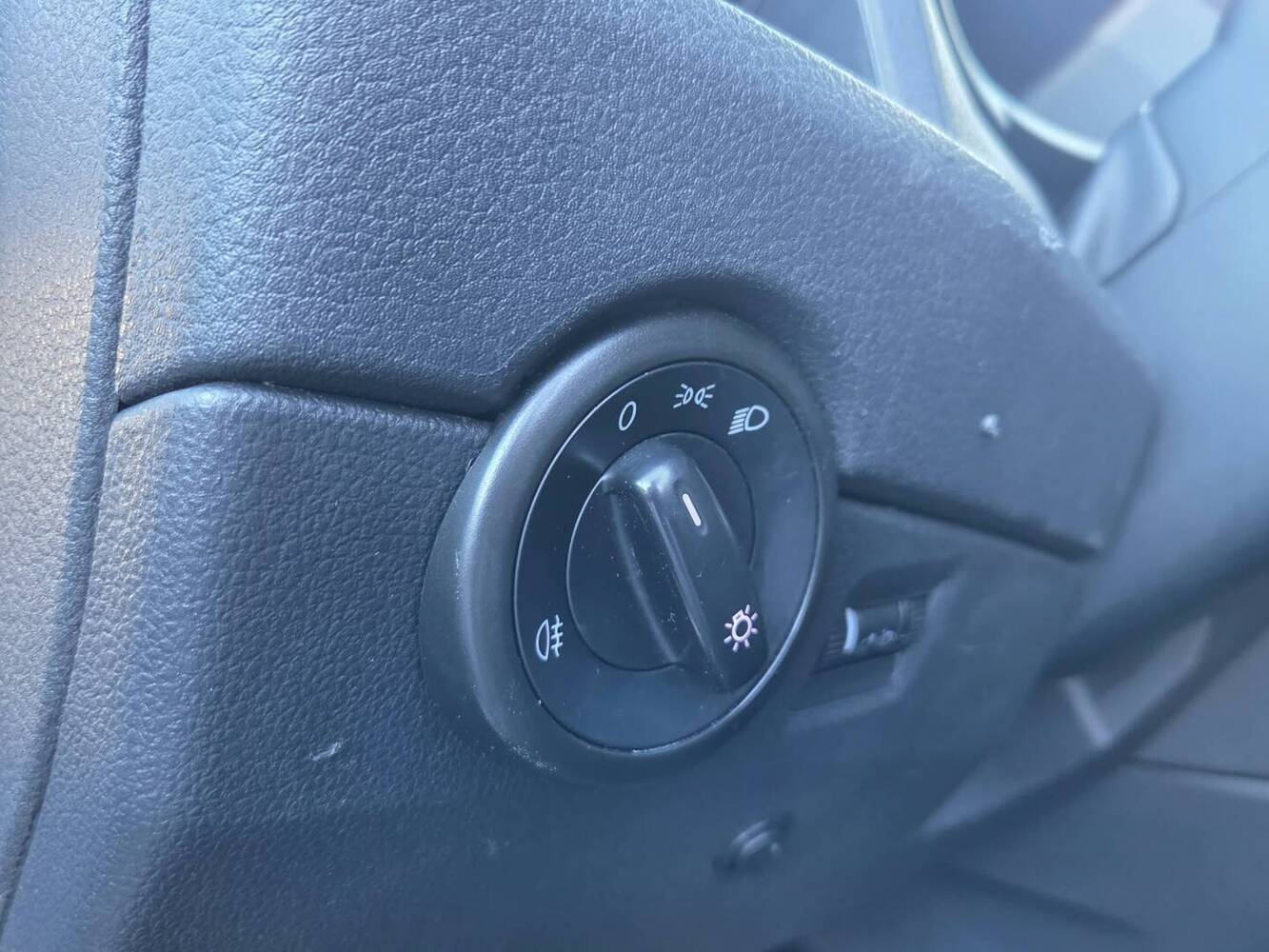 Volkswagen Caravelle vaihtoauto