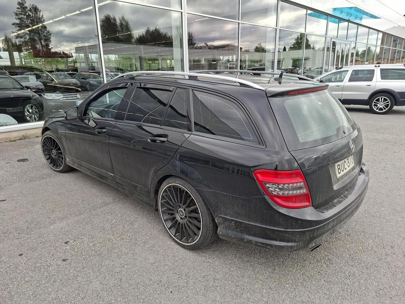 Mercedes-Benz C vaihtoauto