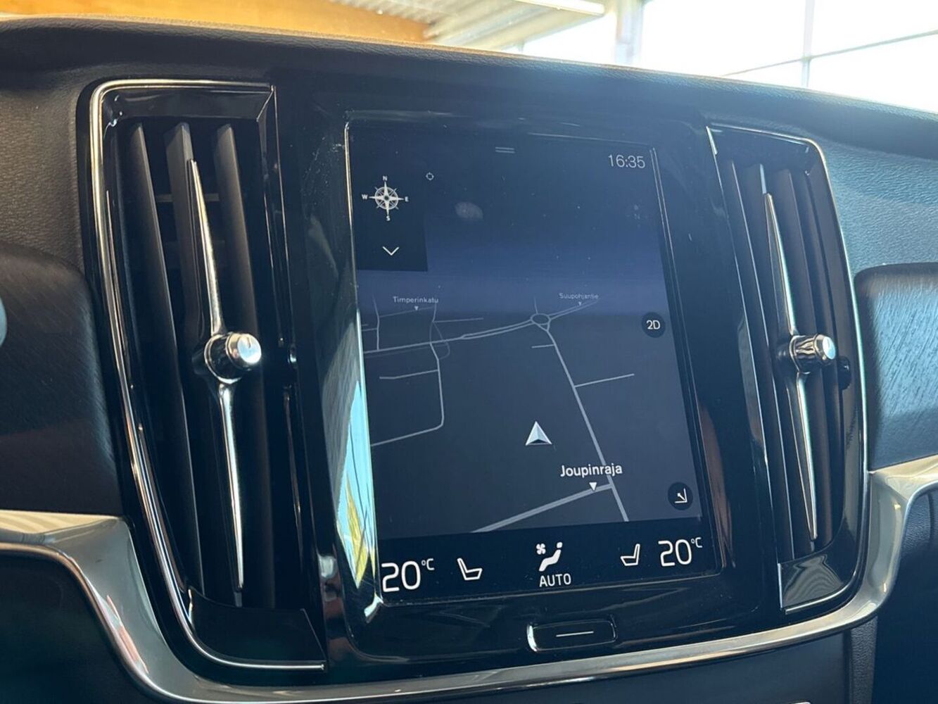 Volvo V90 Cross Country vaihtoauto