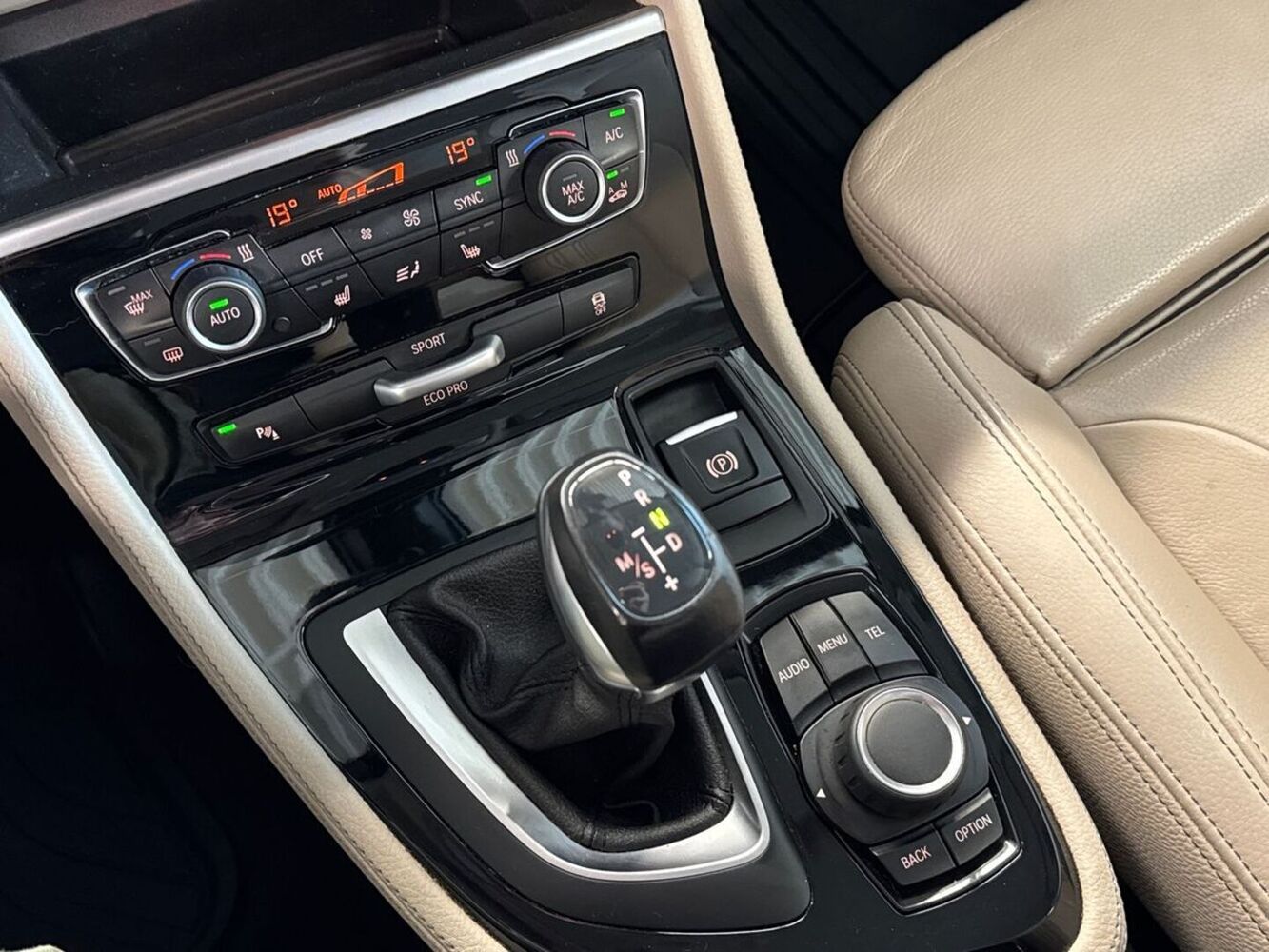 BMW 220 vaihtoauto