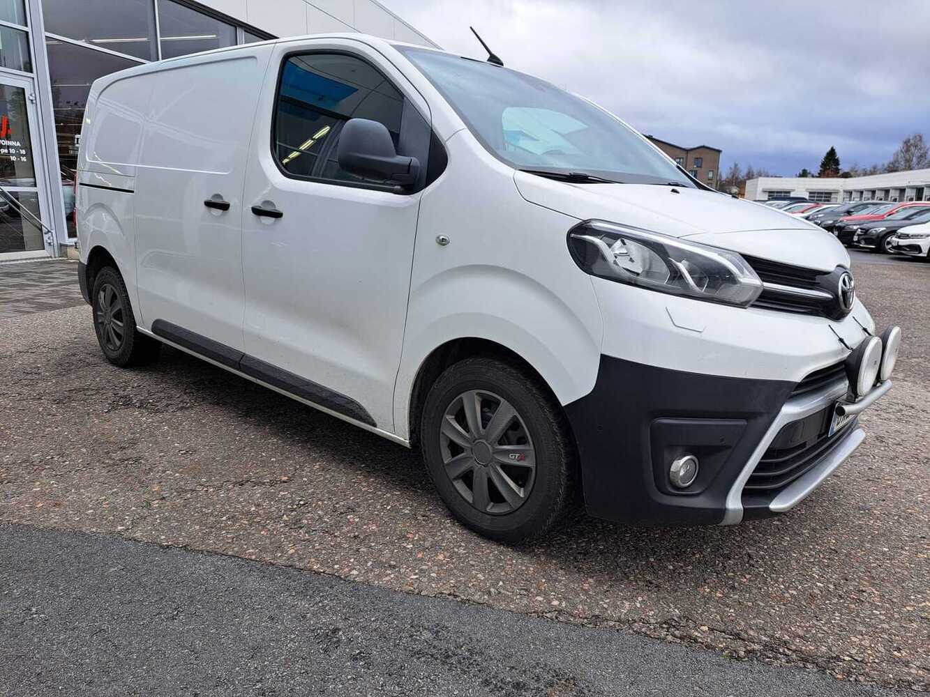 Toyota Proace vaihtoauto