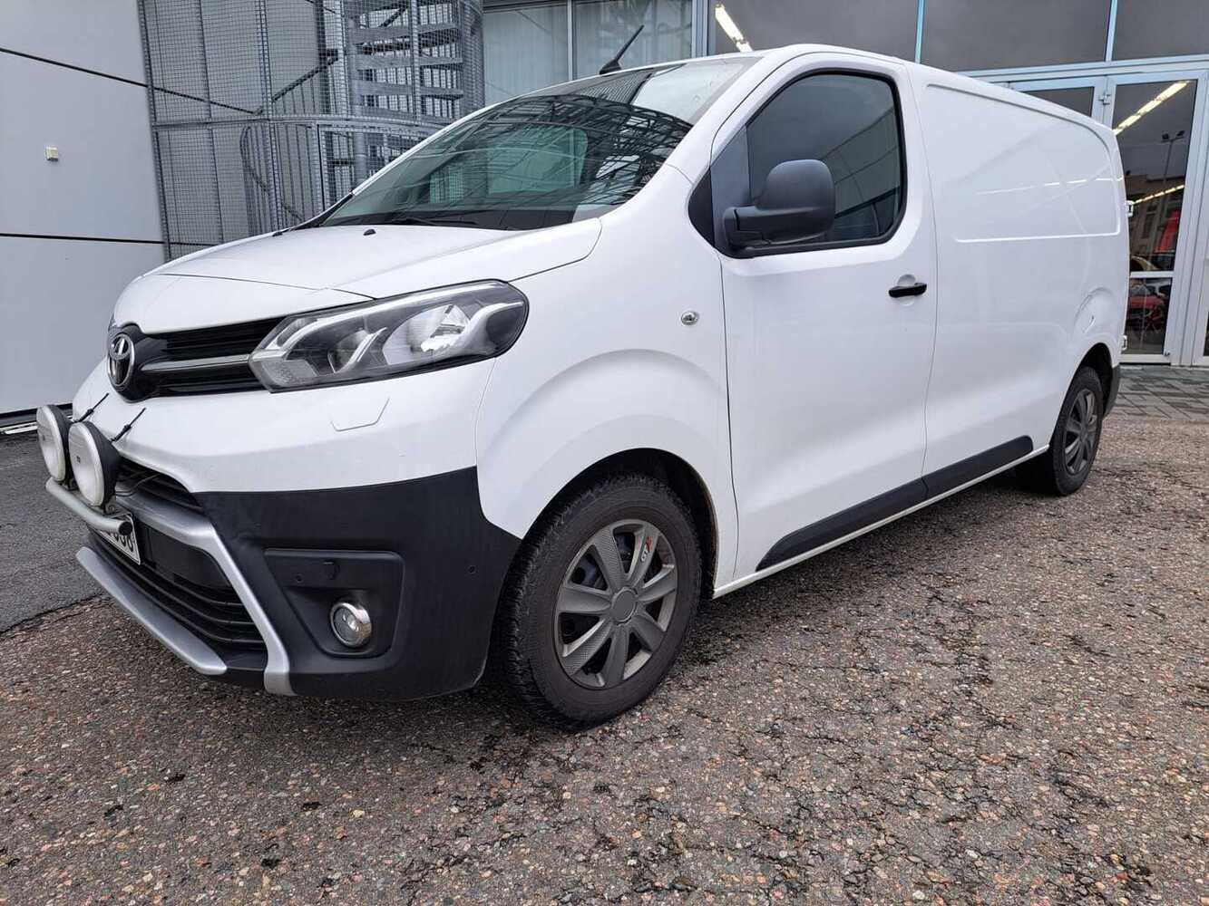 Toyota Proace vaihtoauto