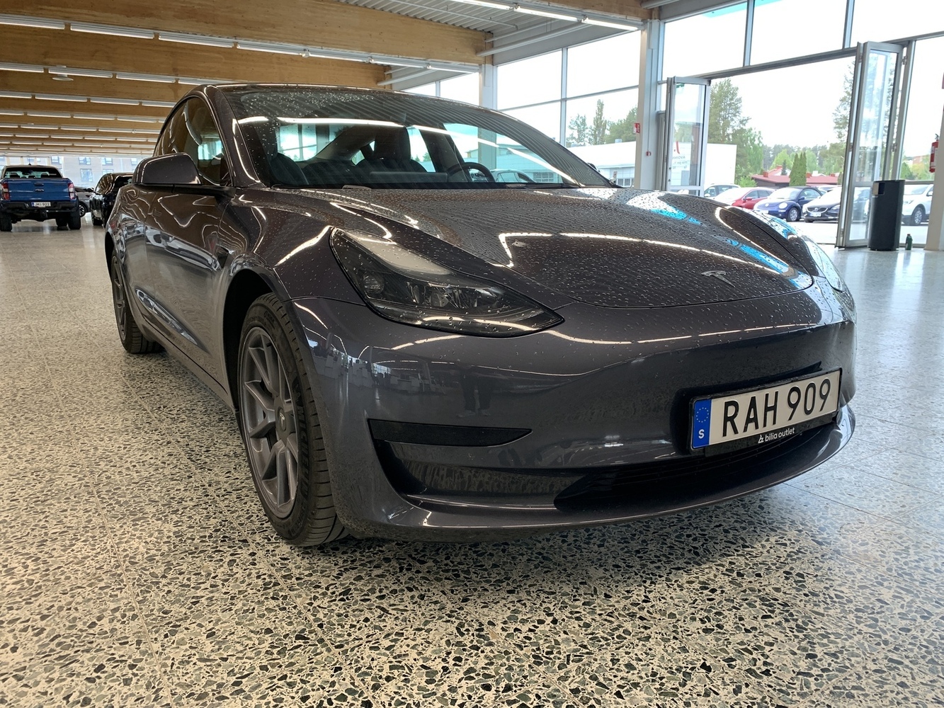Tesla Model 3 vaihtoauto