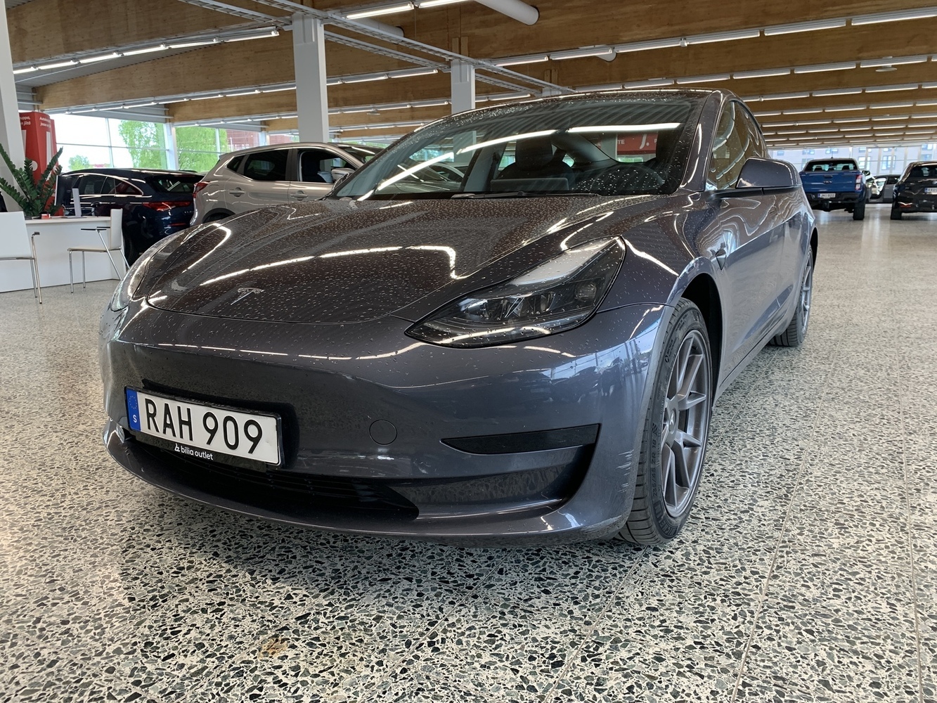 Tesla Model 3 vaihtoauto