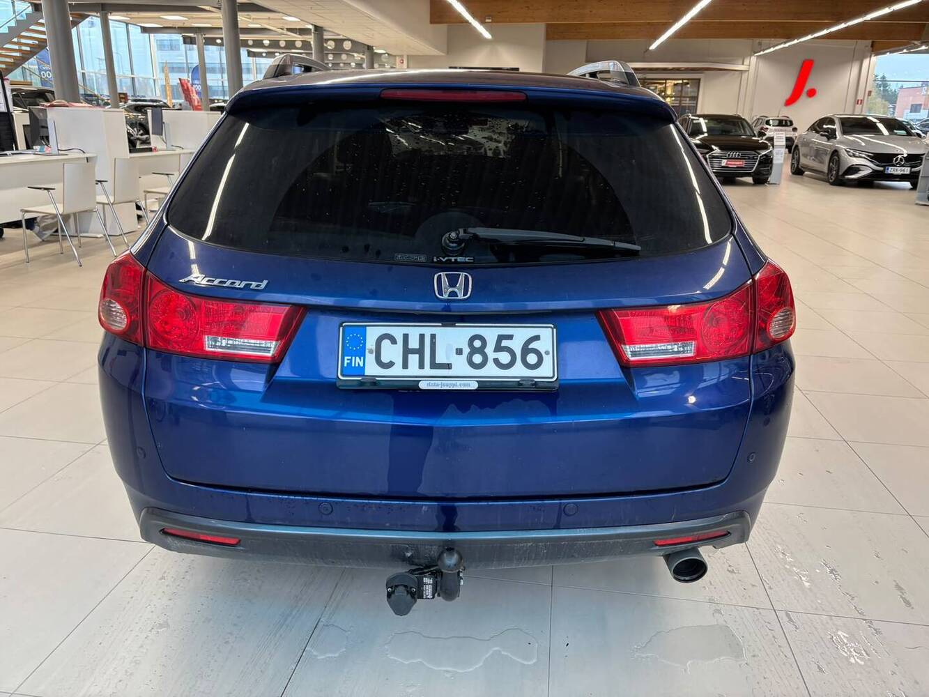 Honda Accord vaihtoauto