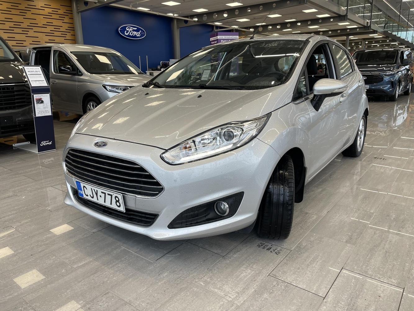 Ford Fiesta vaihtoauto