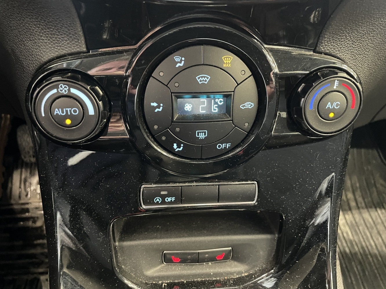 Ford Fiesta vaihtoauto