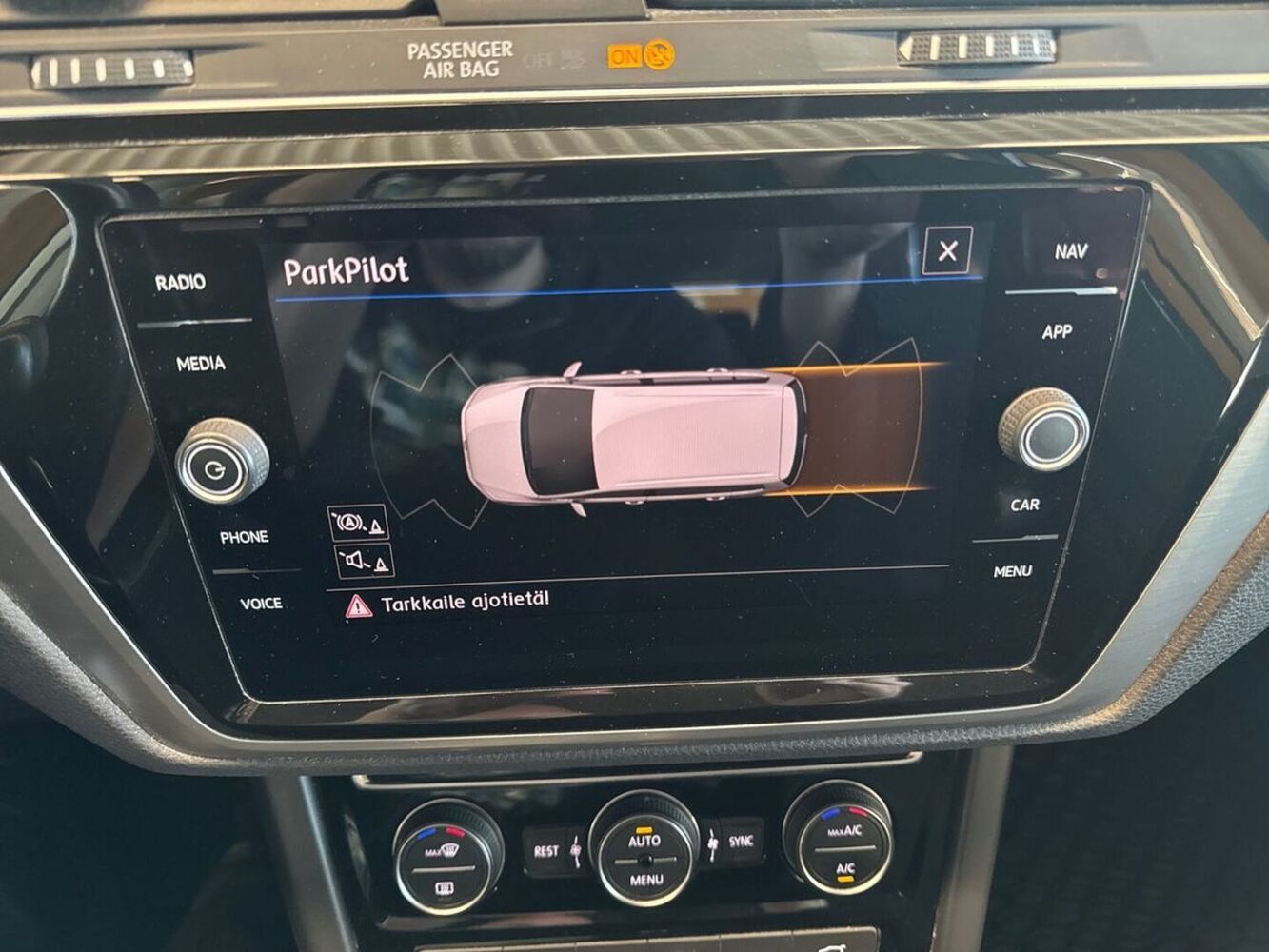 Volkswagen Touran vaihtoauto