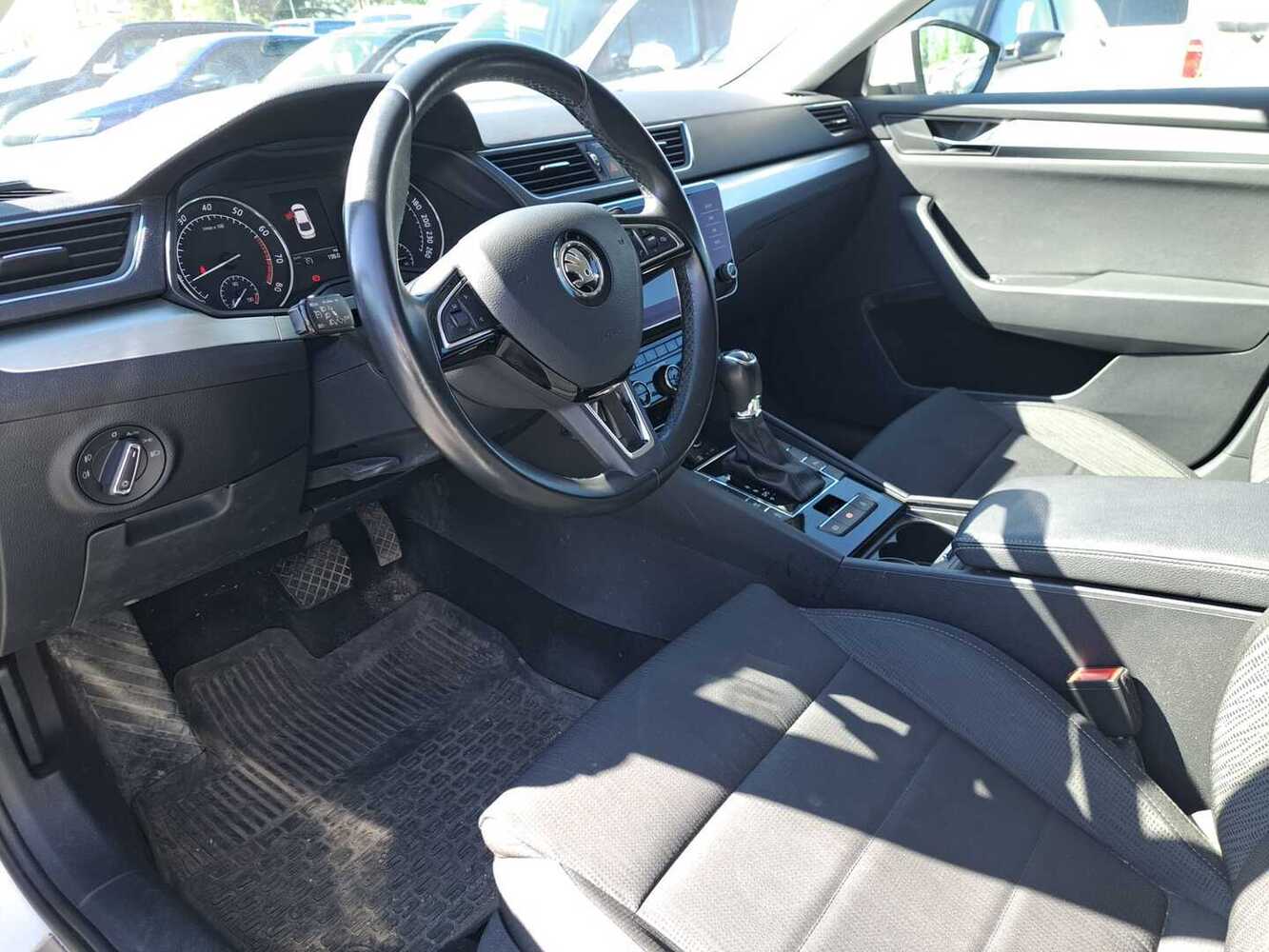 Skoda Superb vaihtoauto